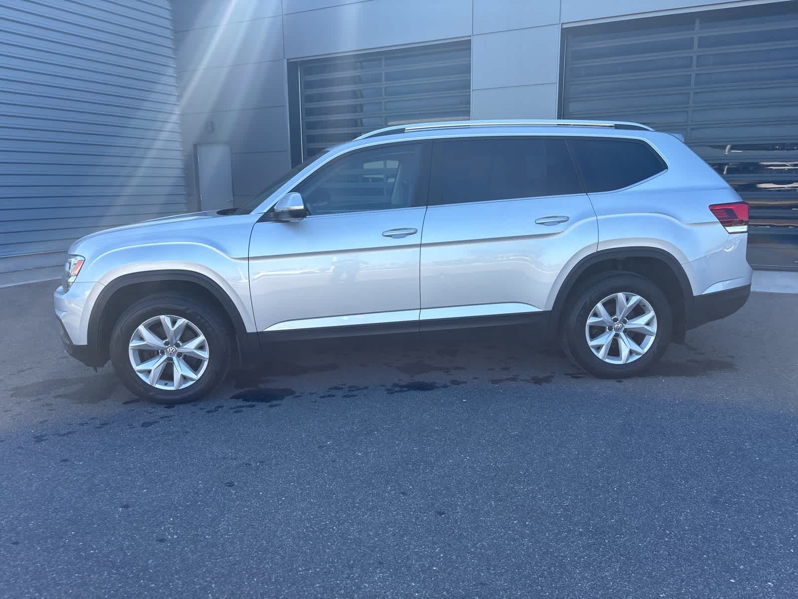 2018 Volkswagen Atlas V6 SE Technology photo 3