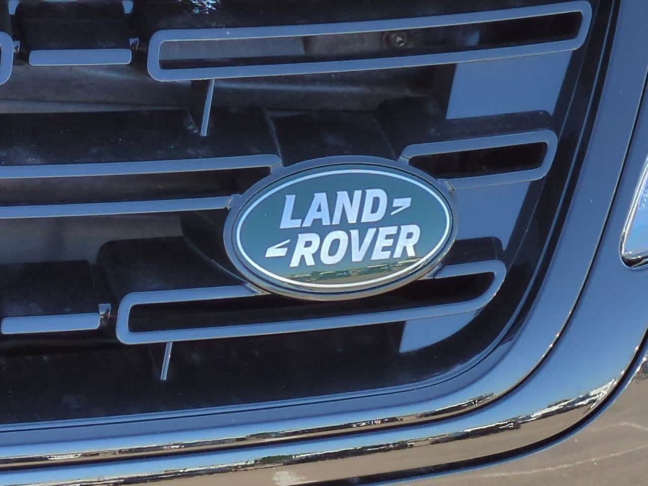 Thumbnail: 2026 Land Rover Range Rover Evoque - 9