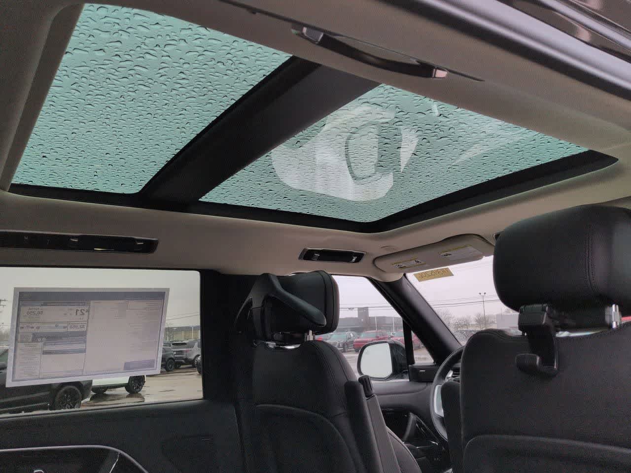 Thumbnail: 2026 Land Rover Range Rover - 23