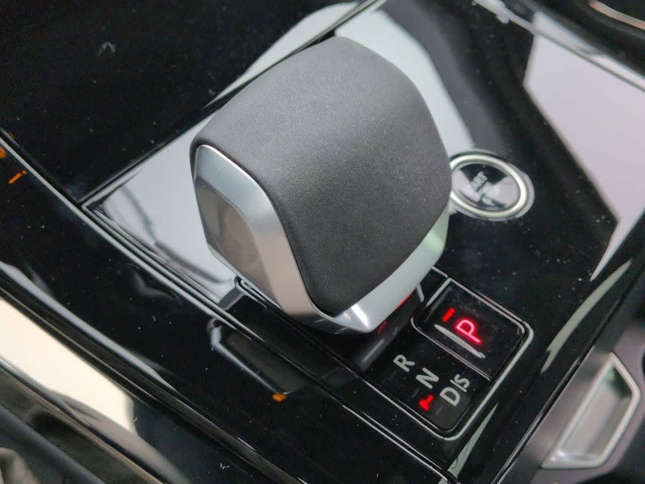 Thumbnail: 2025 Land Rover Range Rover Sport - 33