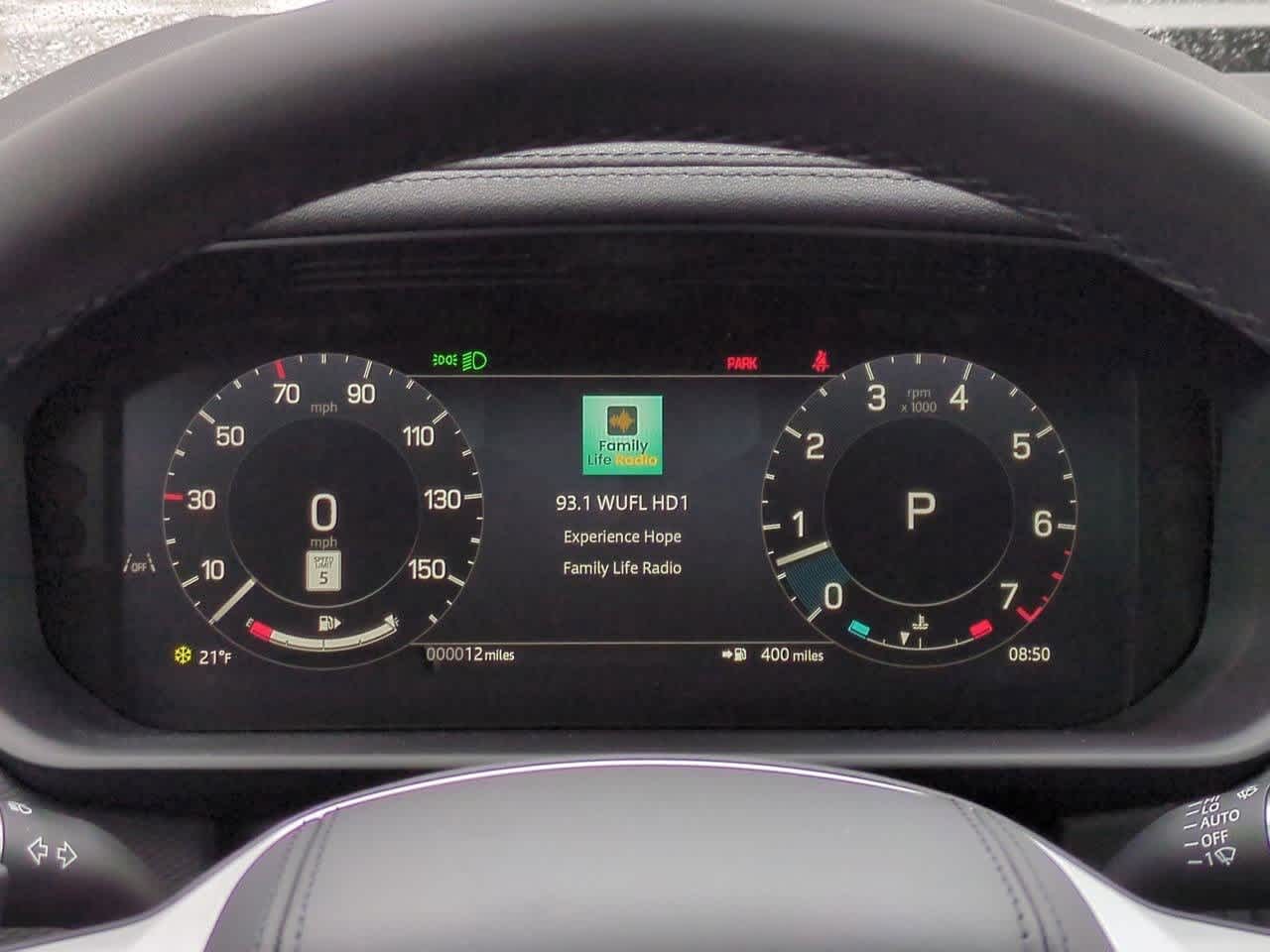 Thumbnail: 2026 Land Rover Discovery - 34