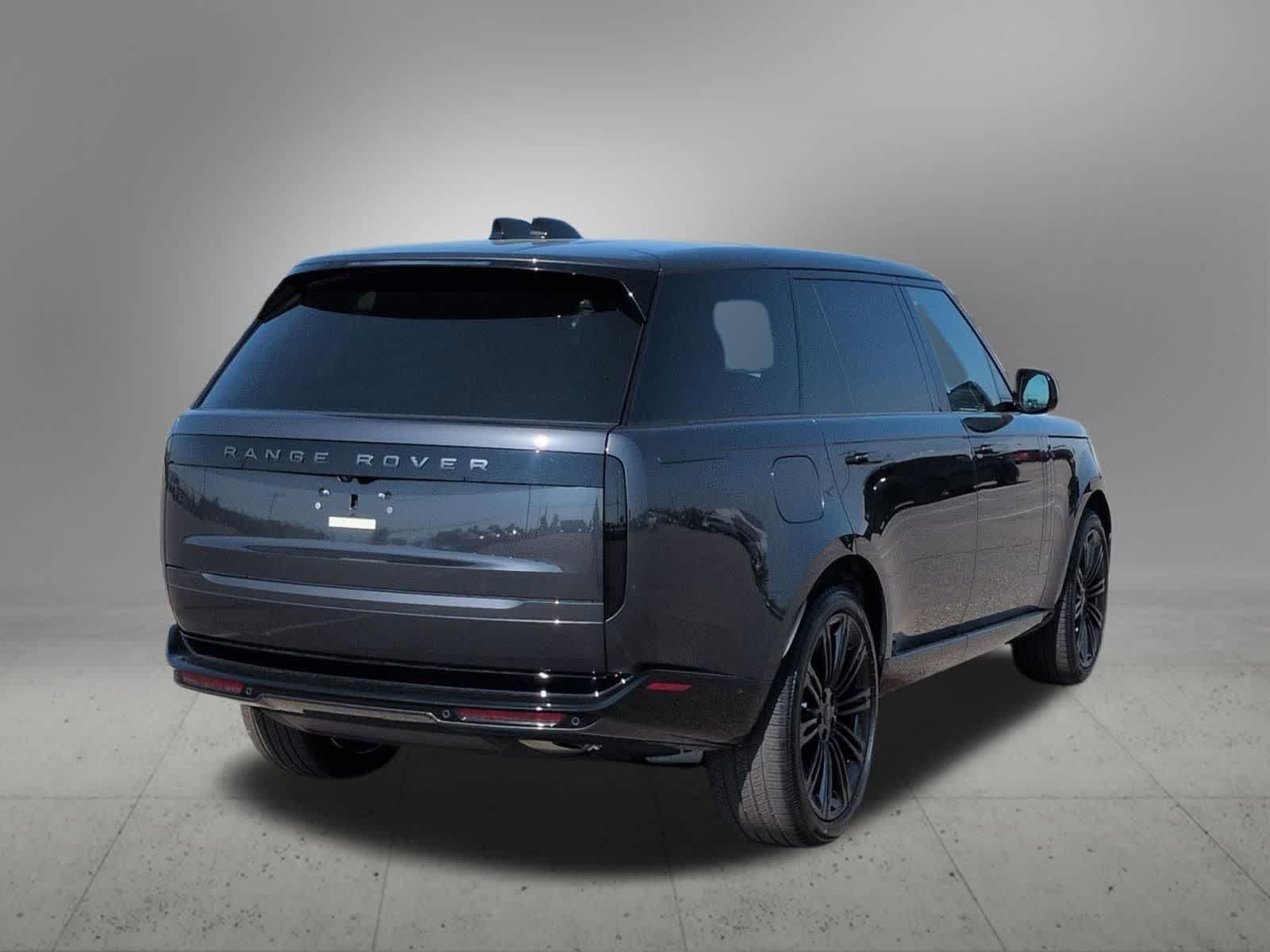 Thumbnail: 2026 Land Rover Range Rover - 6
