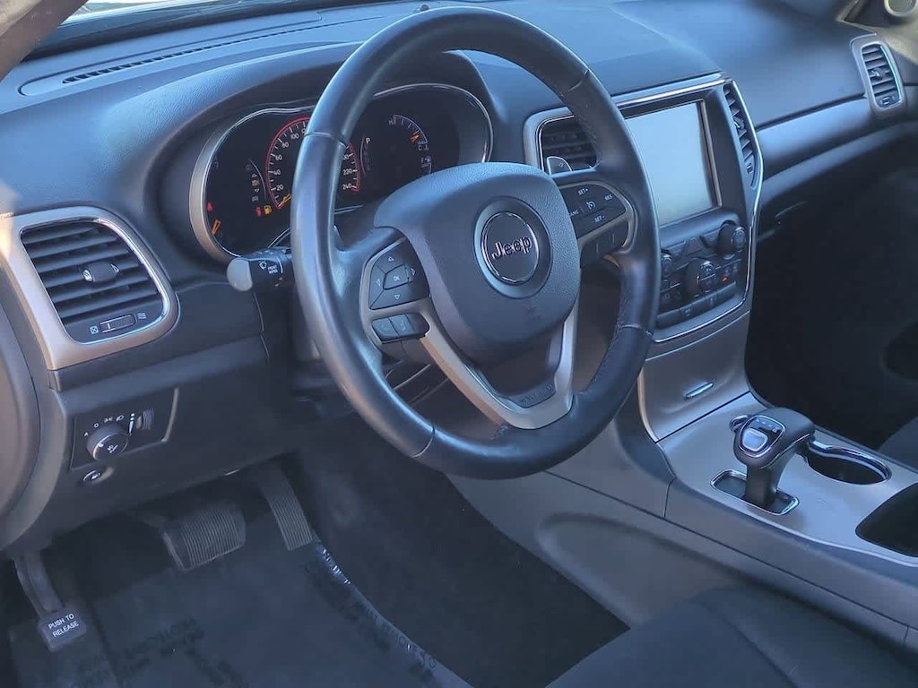 Used 2015 Jeep Grand Cherokee Laredo 4x4 SUV