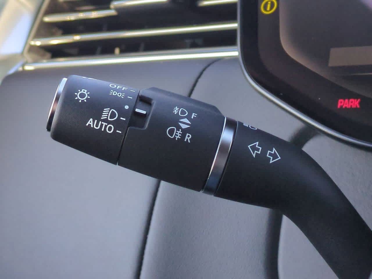 Thumbnail: 2025 Land Rover Range Rover - 27