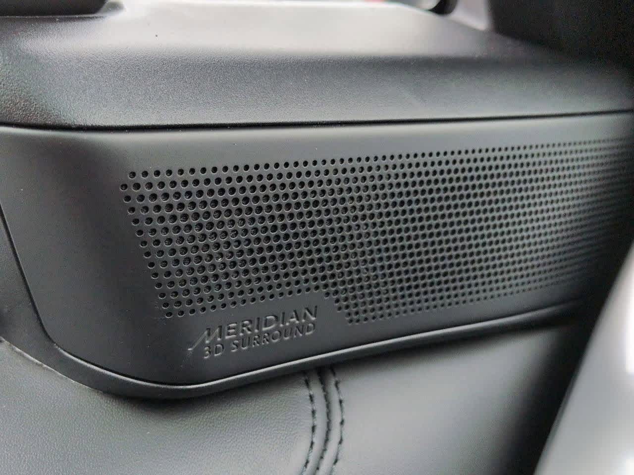 Thumbnail: 2026 Land Rover Range Rover - 32