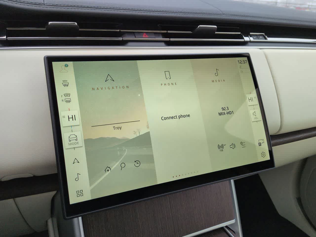 Thumbnail: 2026 Land Rover Range Rover - 29