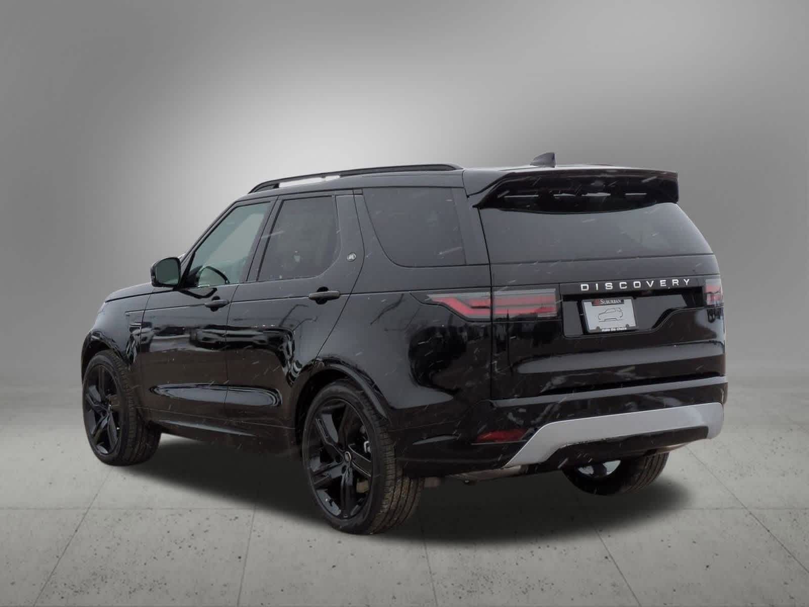 Thumbnail: 2026 Land Rover Discovery - 4
