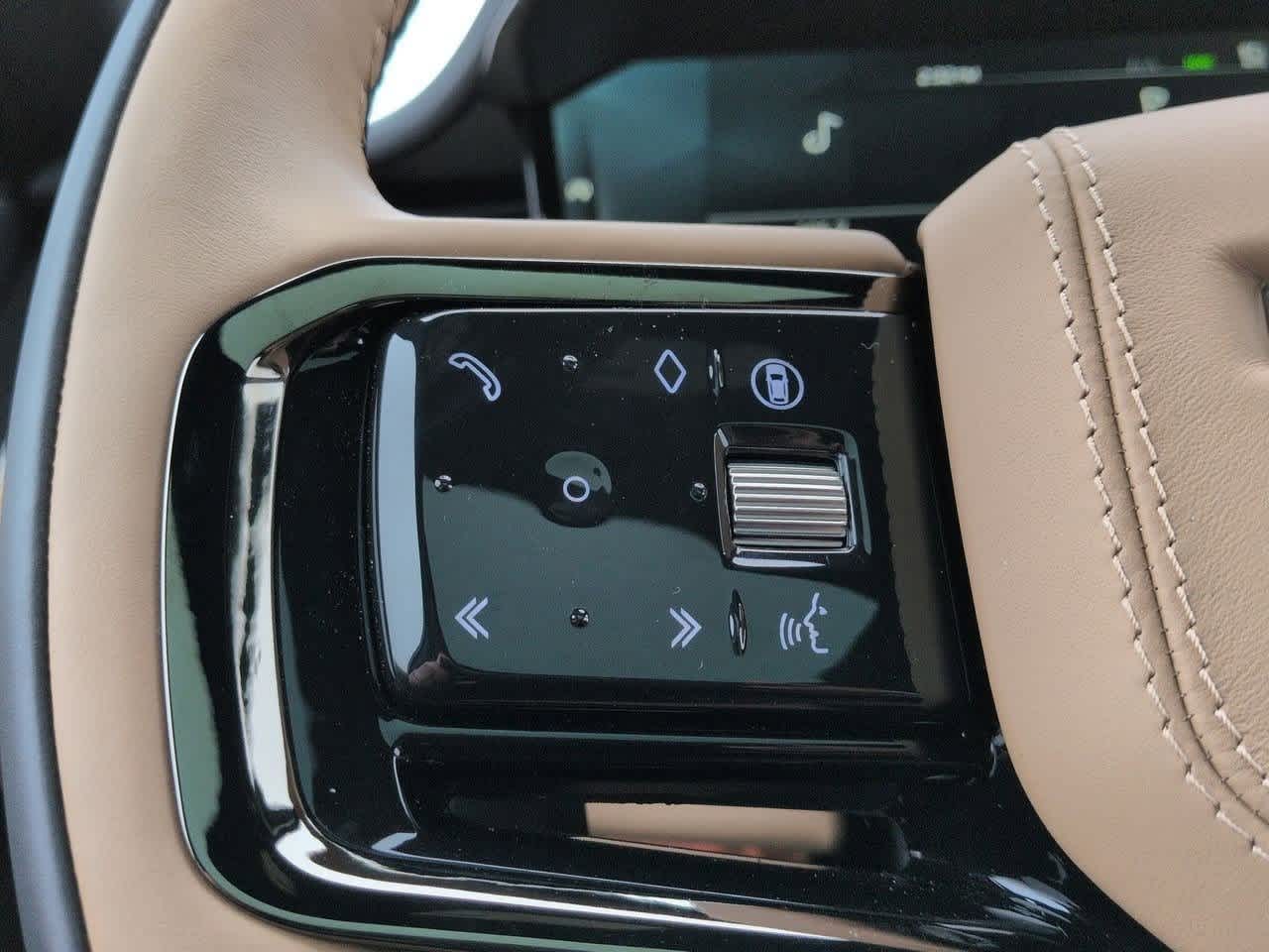 Thumbnail: 2026 Land Rover Range Rover Sport - 25