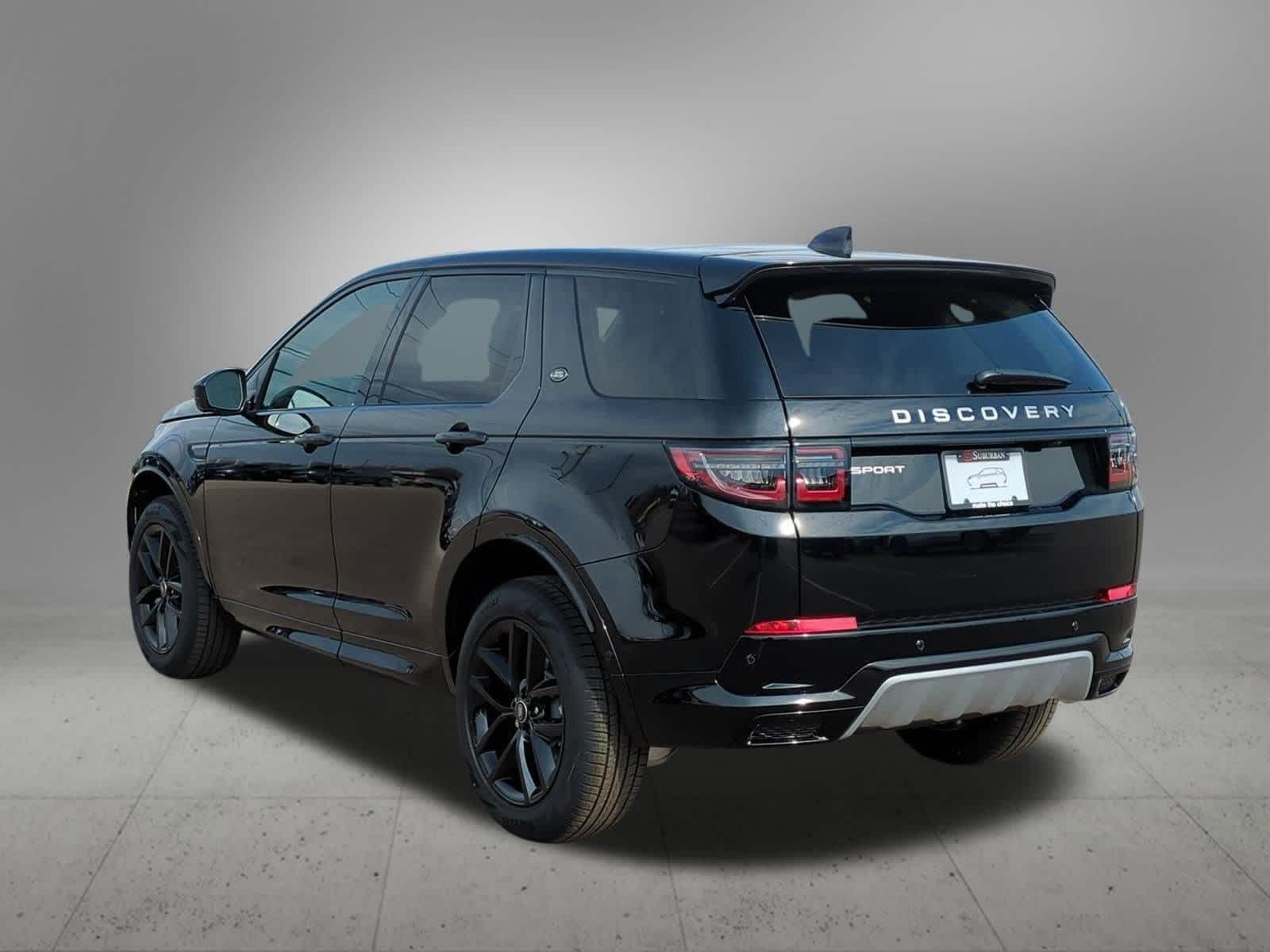 Thumbnail: 2025 Land Rover Discovery Sport - 4