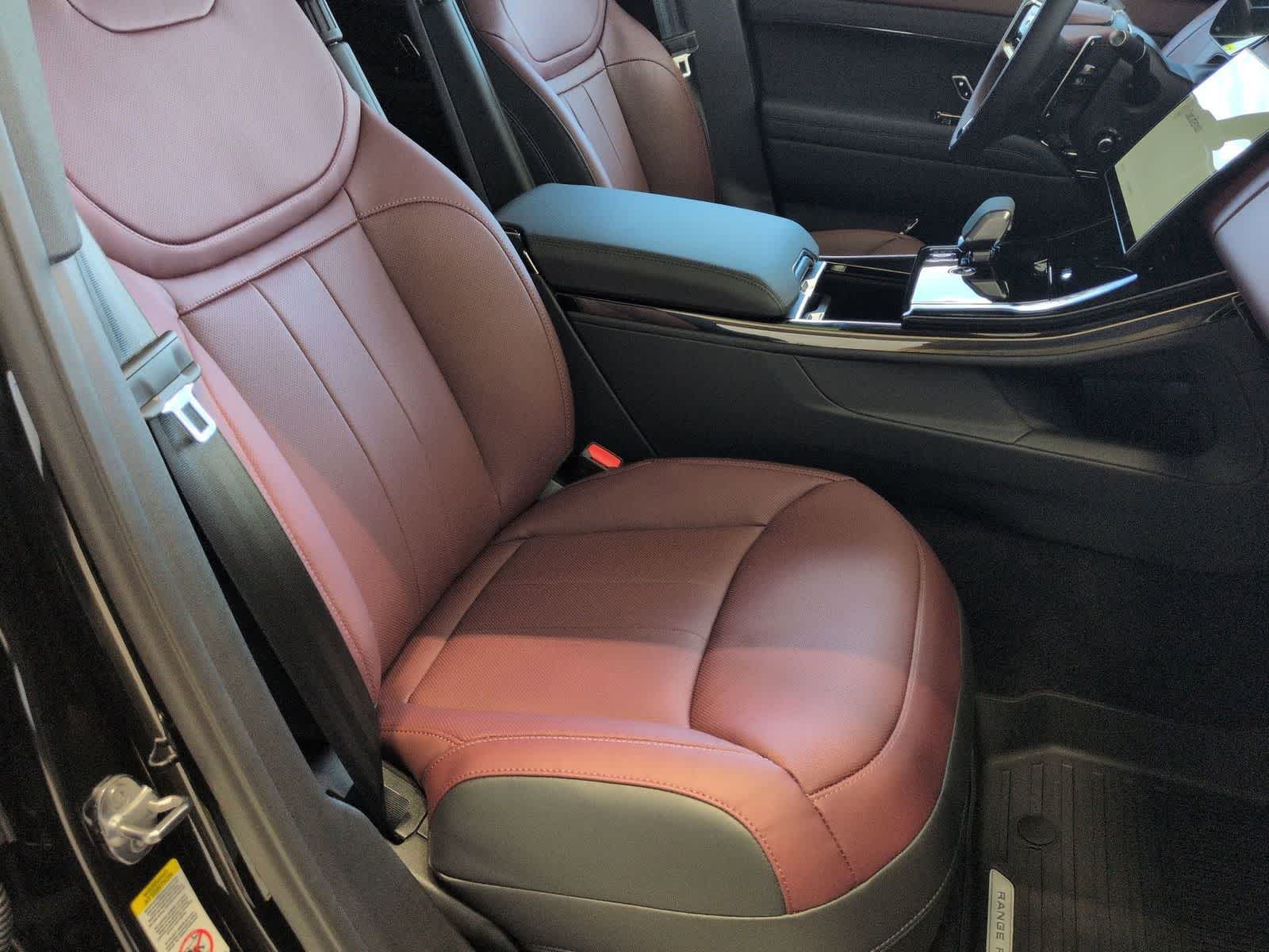 Thumbnail: 2026 Land Rover Range Rover Sport - 22