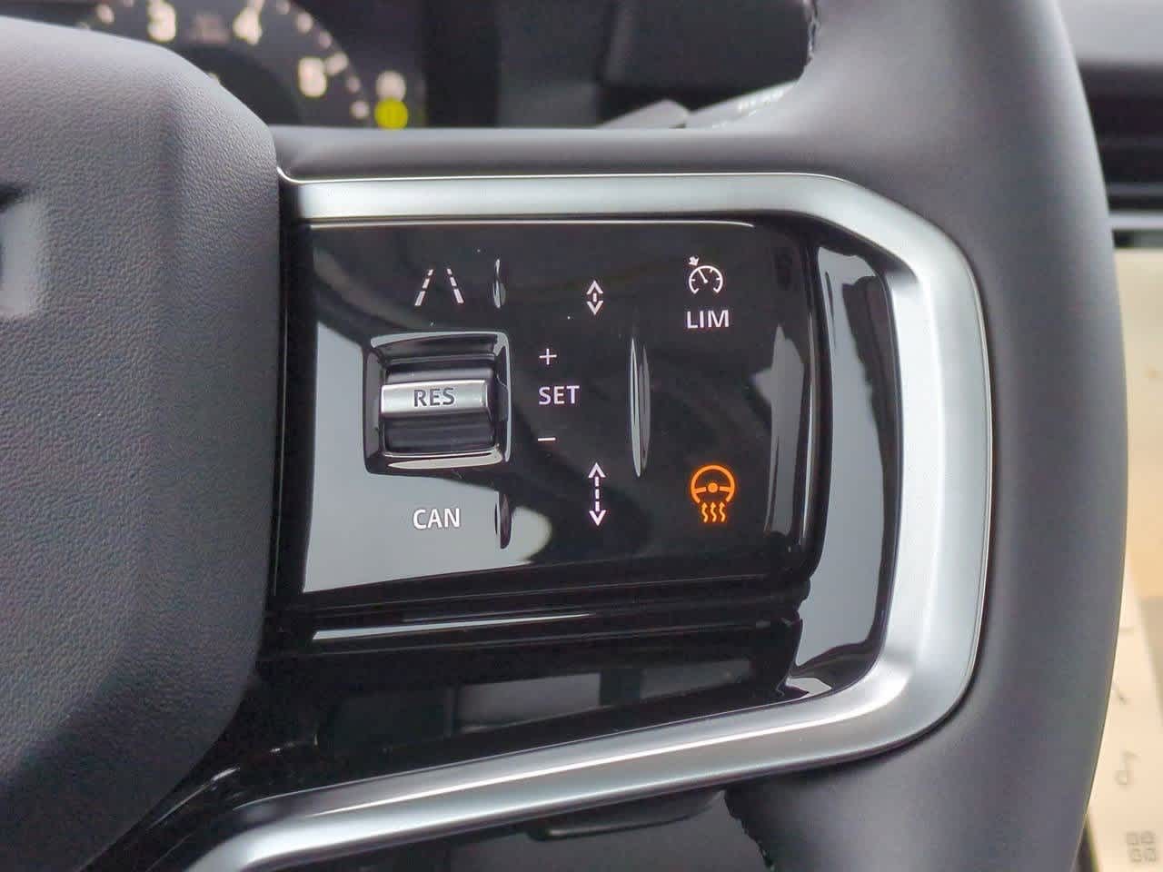 Thumbnail: 2025 Land Rover Discovery Sport - 26