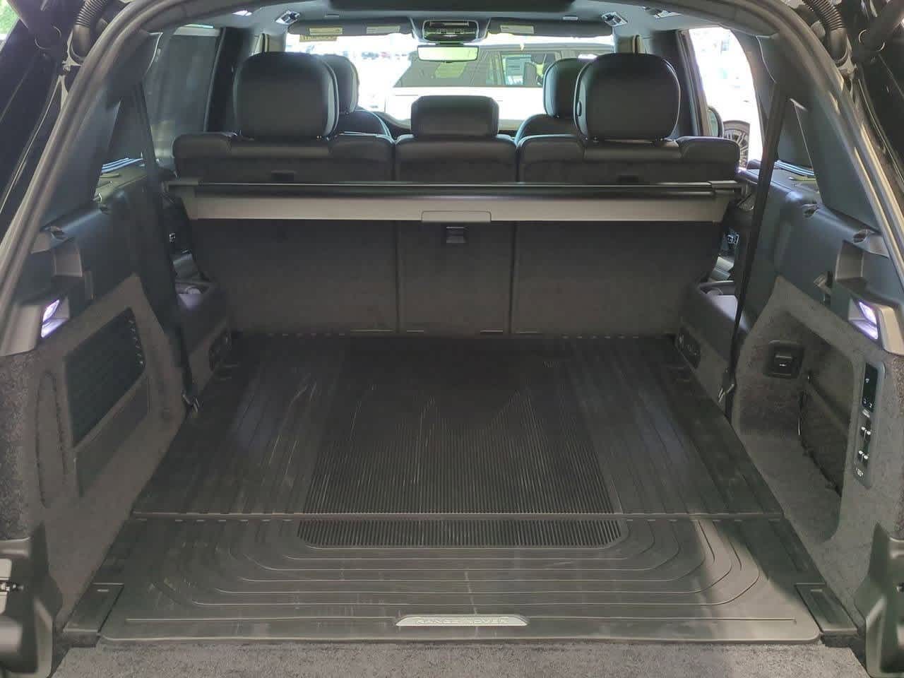 Thumbnail: 2025 Land Rover Range Rover - 35