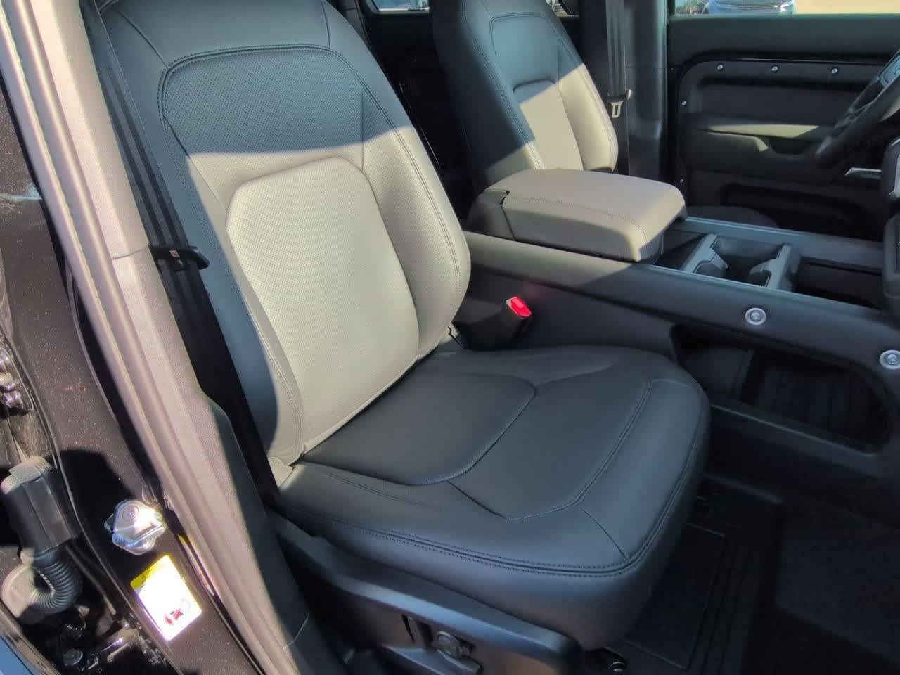 Thumbnail: 2026 Land Rover Defender - 23