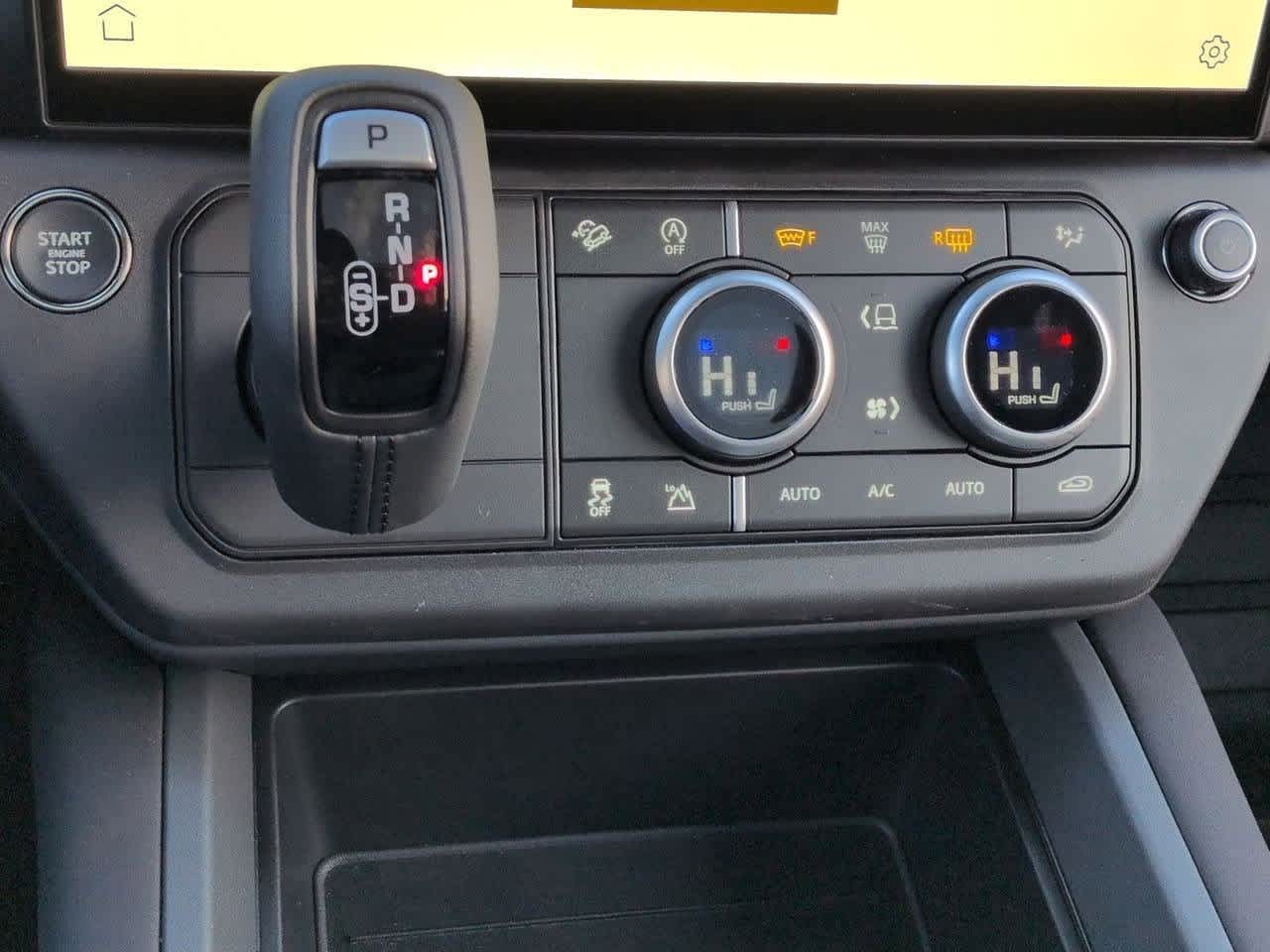 Thumbnail: 2026 Land Rover Defender - 29