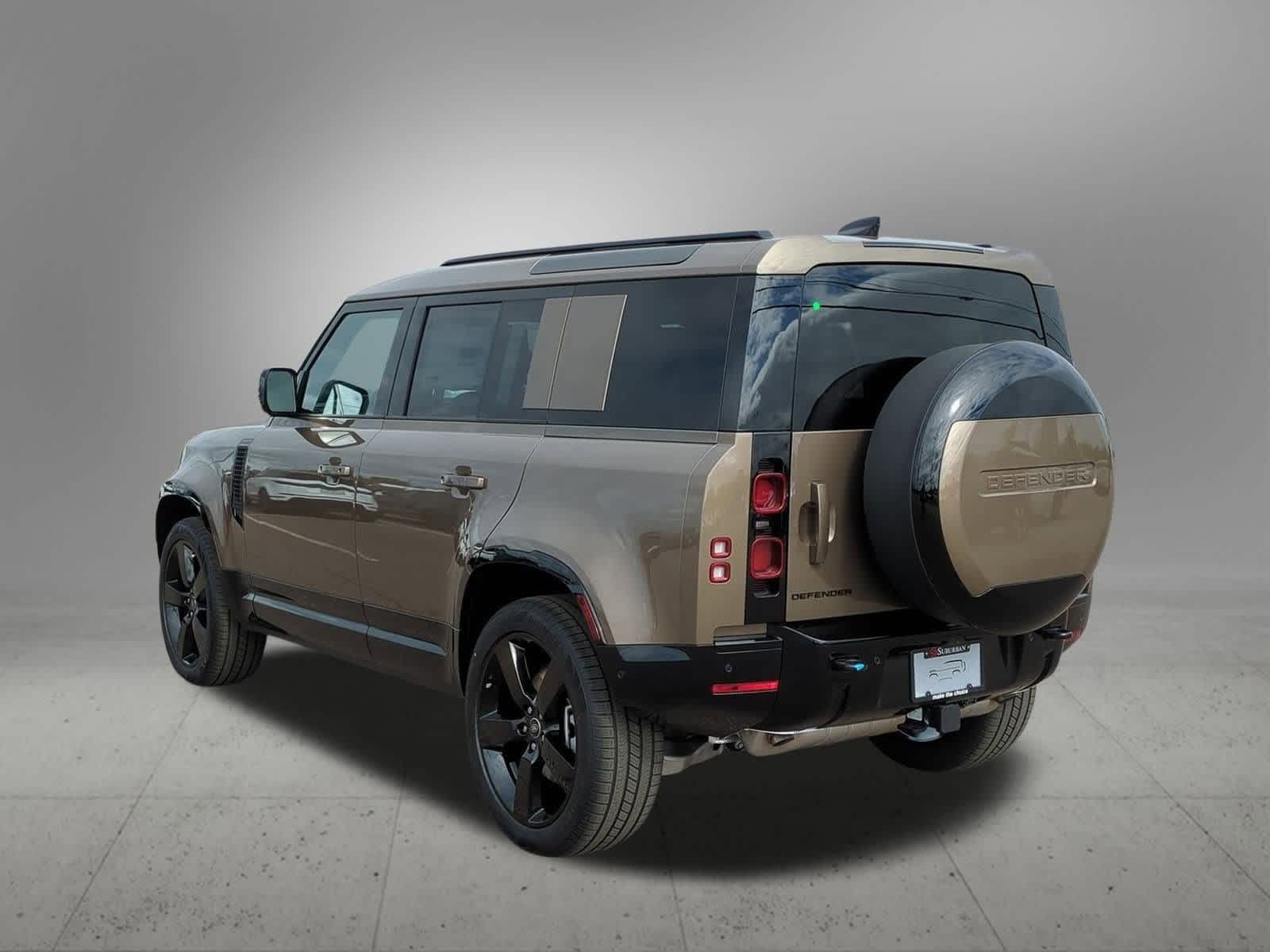 2025 Land Rover Defender 110 X-Dynamic SE photo 4