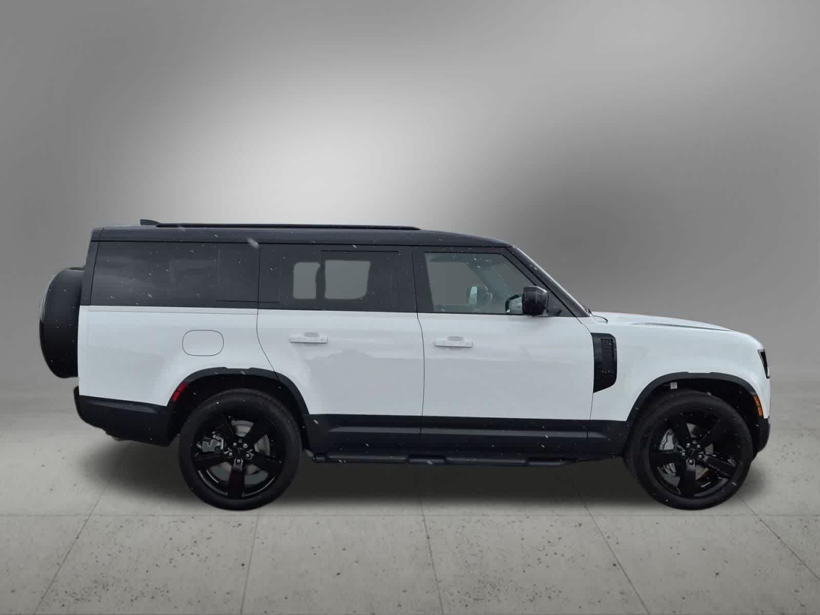 2026 Land Rover Defender S - Photo 7
