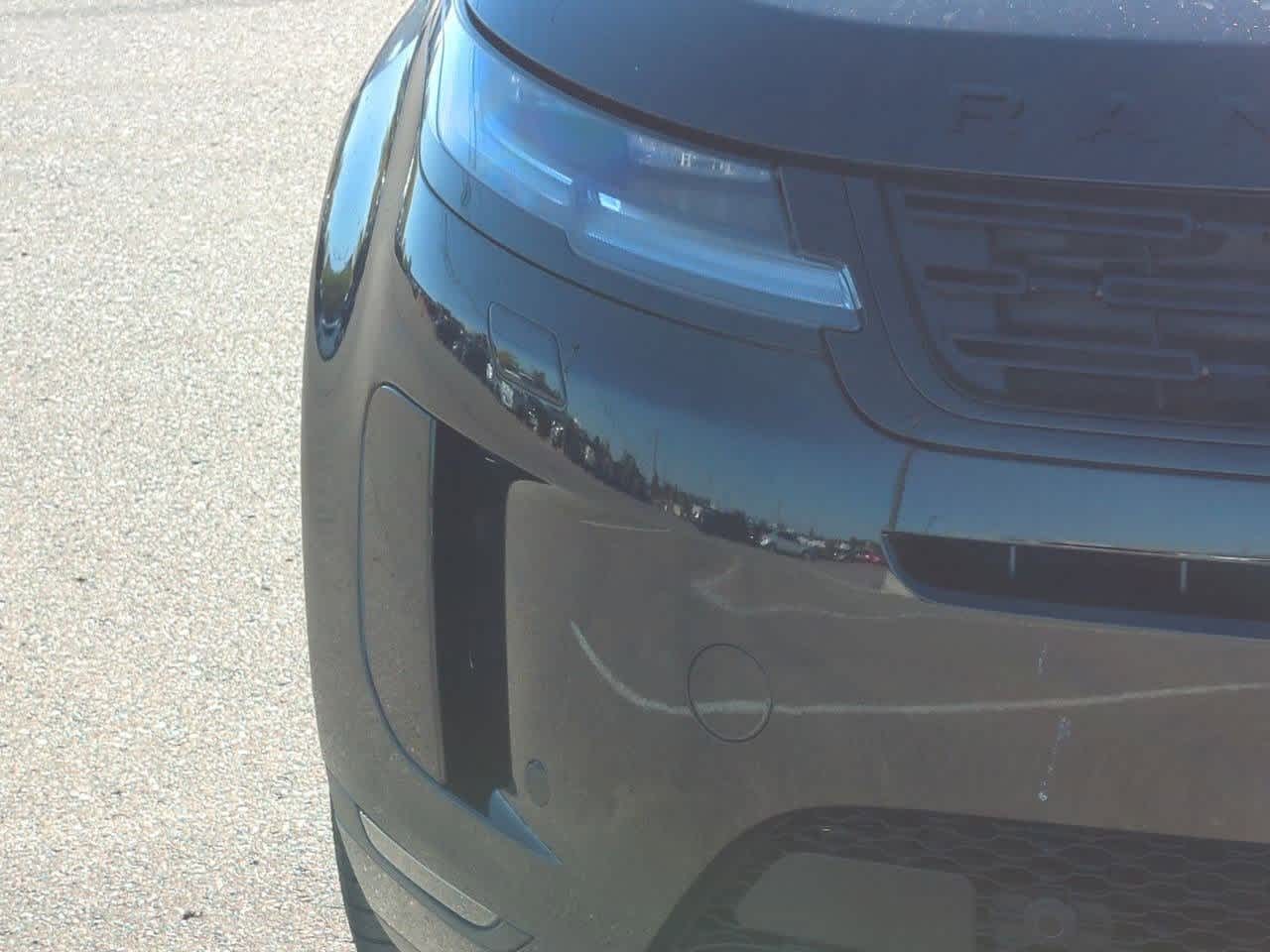 Thumbnail: 2026 Land Rover Range Rover Evoque - 8