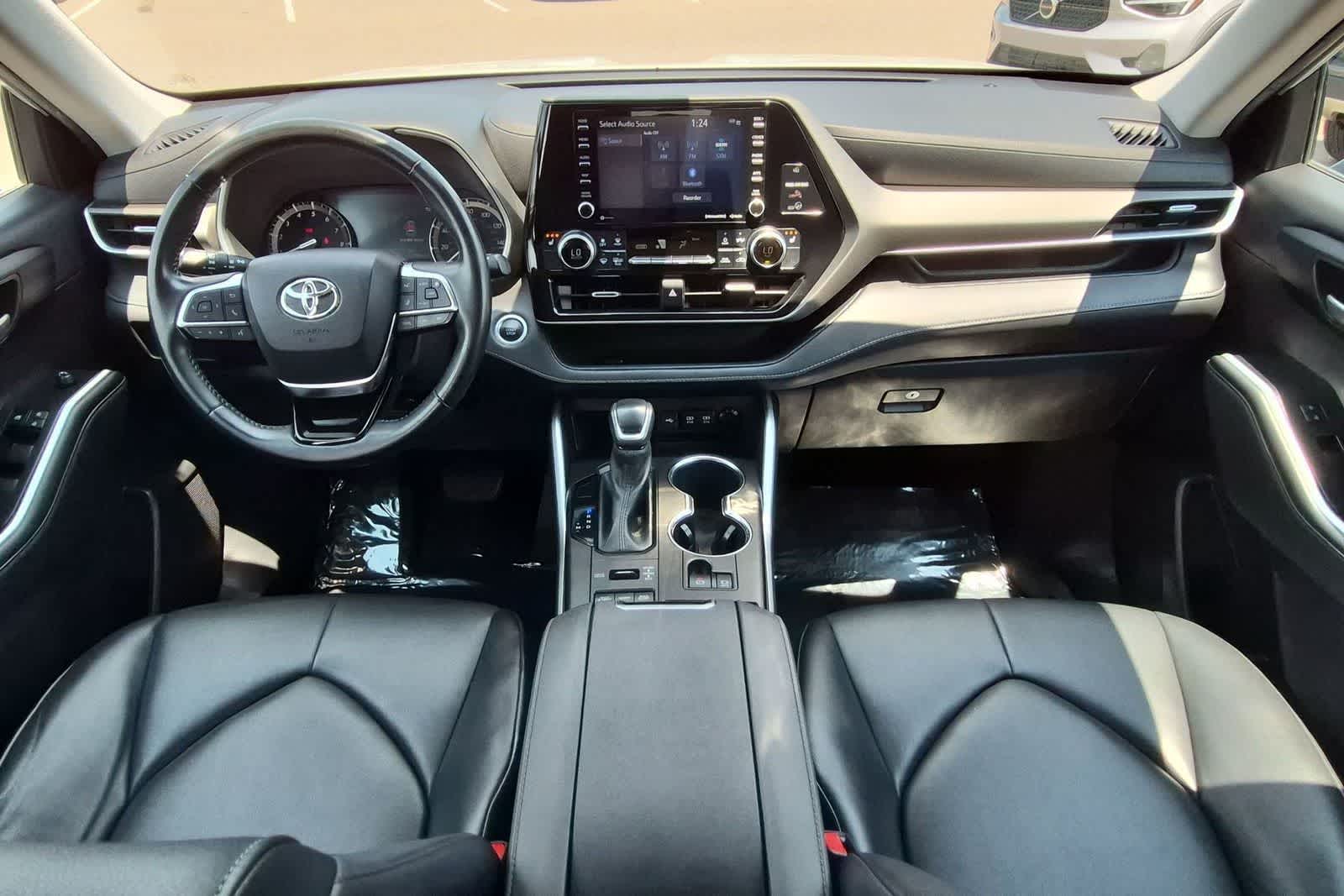 2021 Toyota Highlander XLE - Photo 15