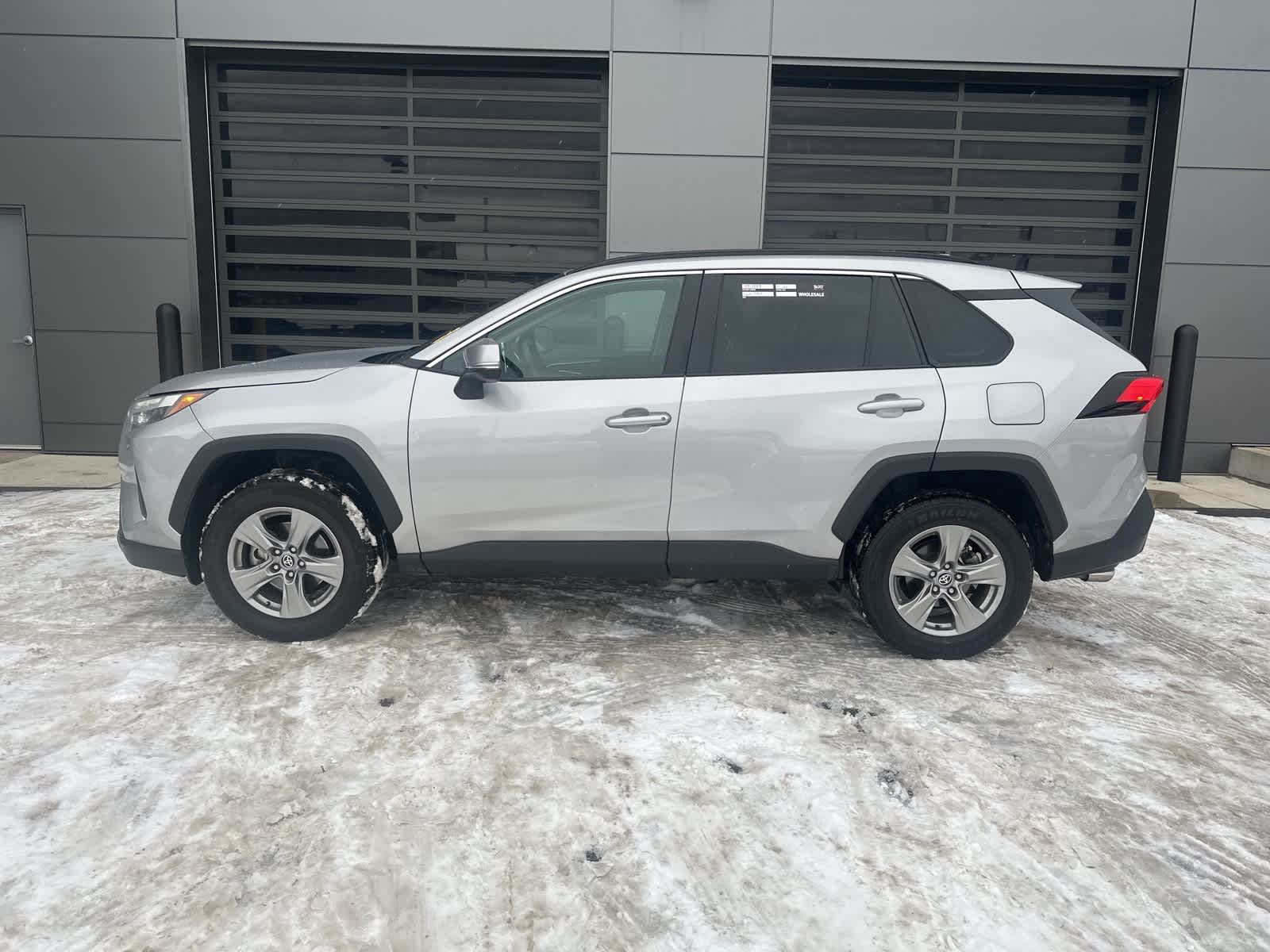Used 2024 Toyota RAV4 XLE with VIN 2T3P1RFV2RW465228 for sale in Kansas City