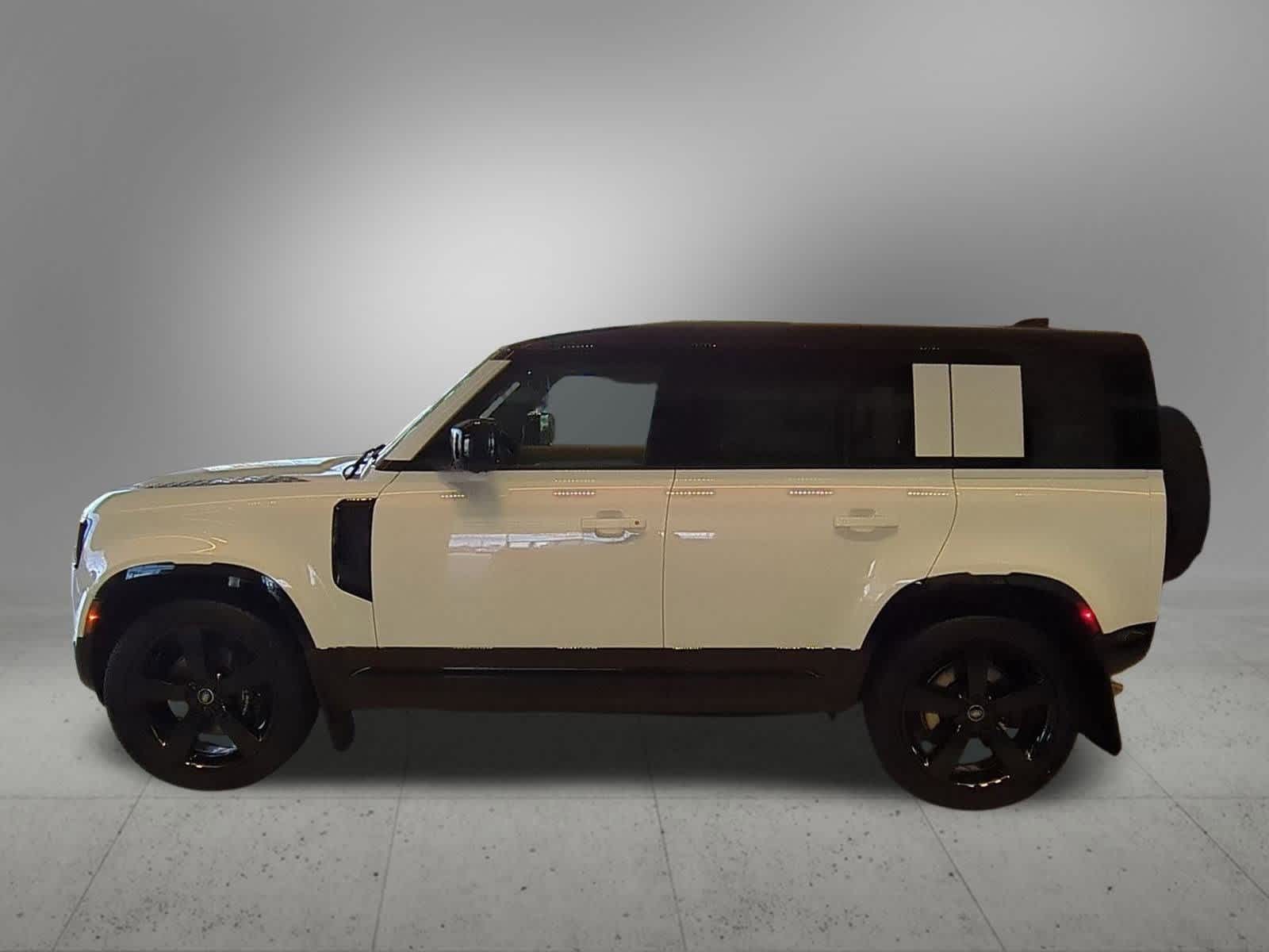 2025 Land Rover Defender 110 photo 3