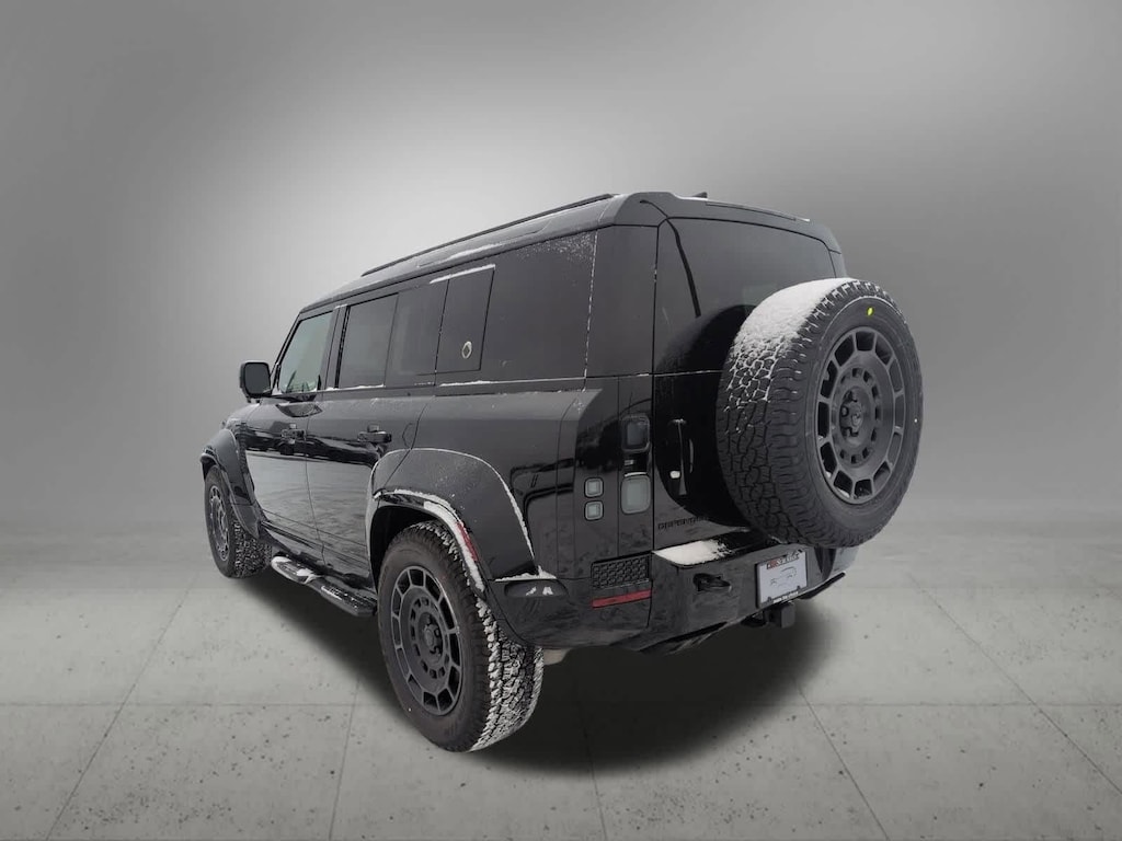 New 2025 Land Rover Defender 110 Octa Black Defender 110 Octa Black SUV