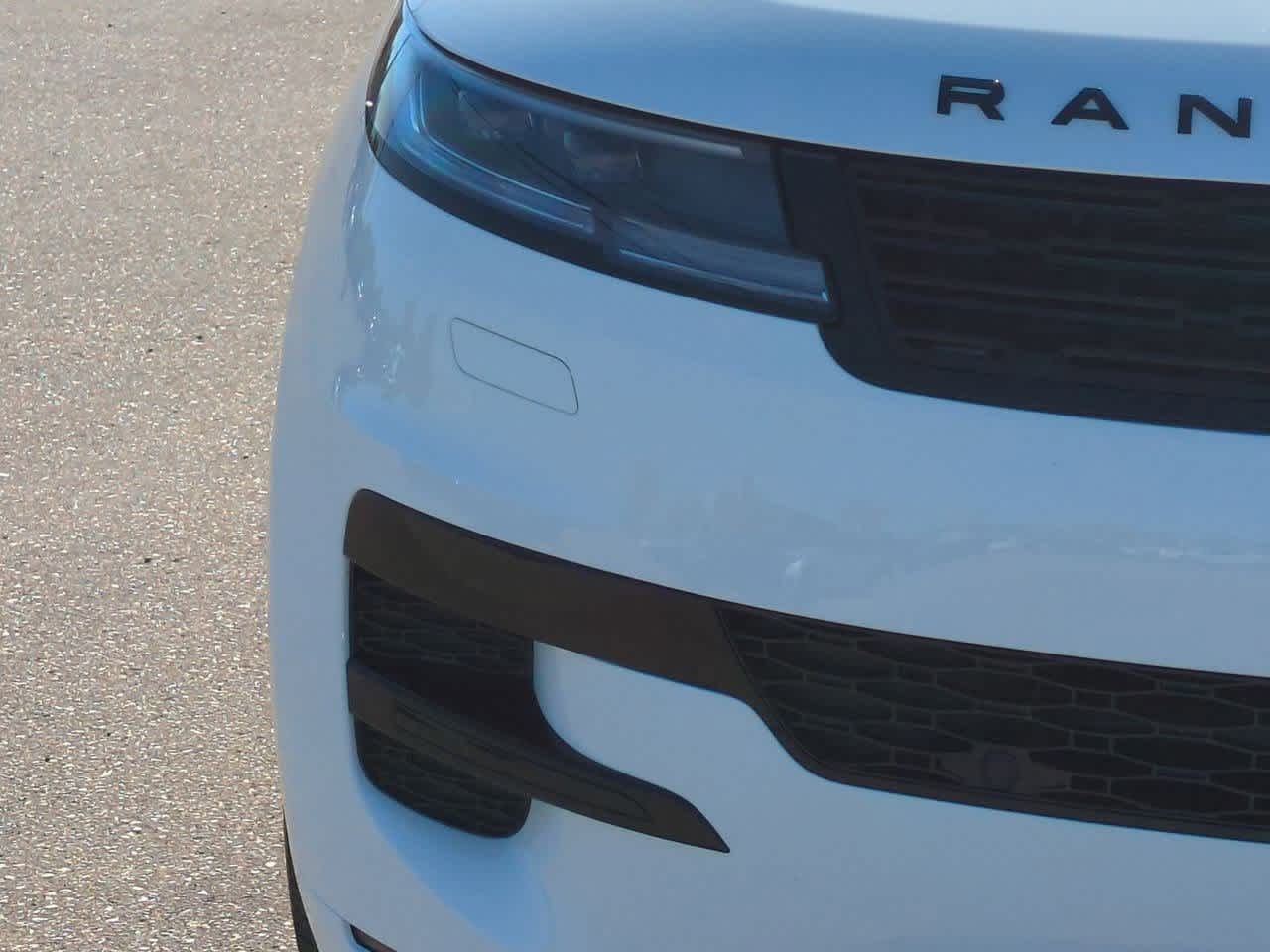 Thumbnail: 2025 Land Rover Range Rover Sport - 10