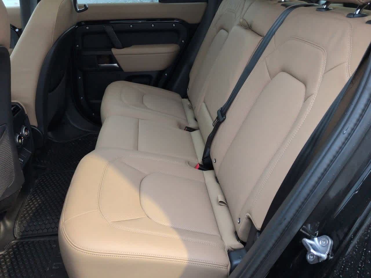 Thumbnail: 2025 Land Rover Defender - 20