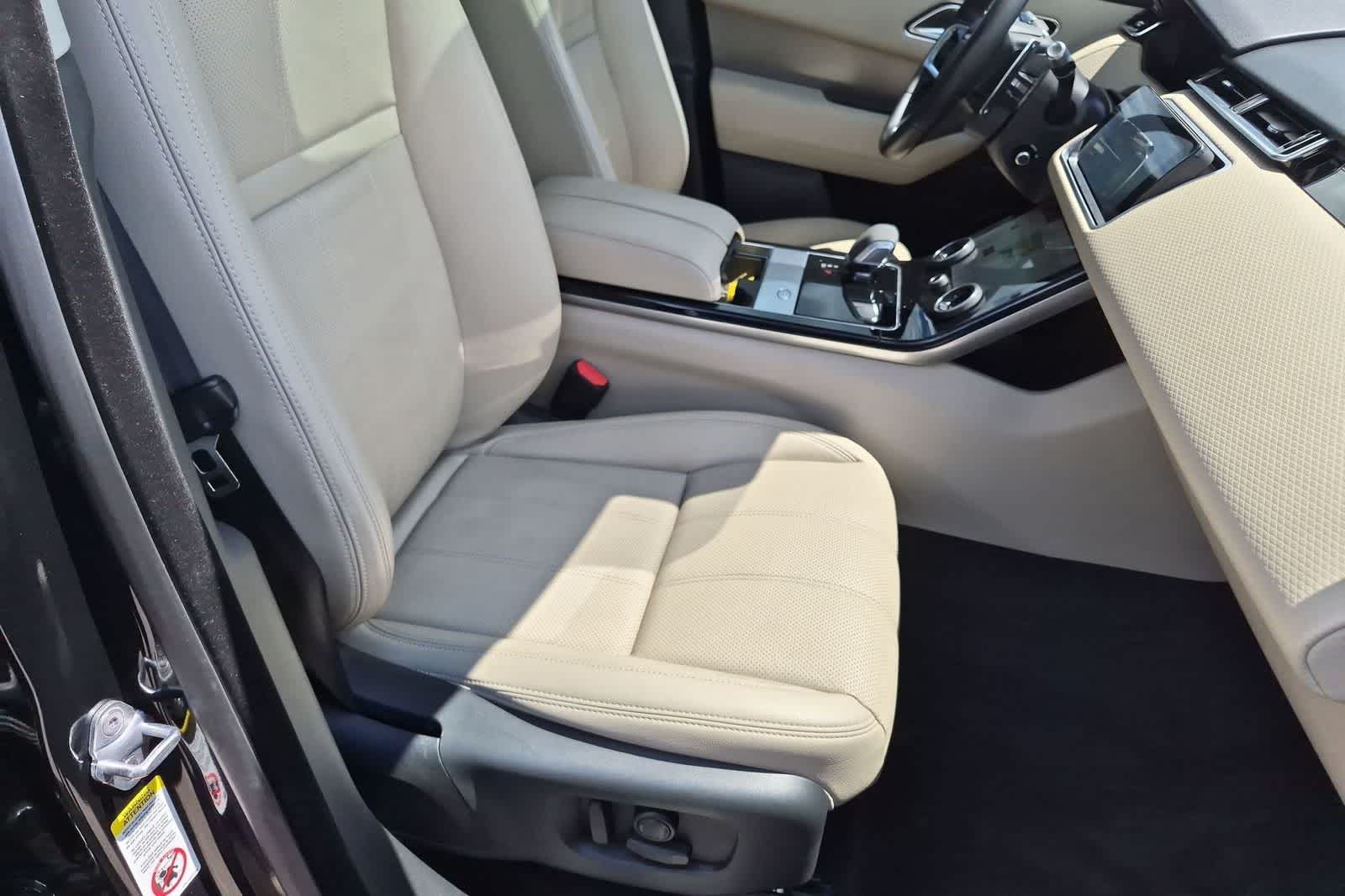 Thumbnail: 2021 Land Rover Range Rover Velar - 22