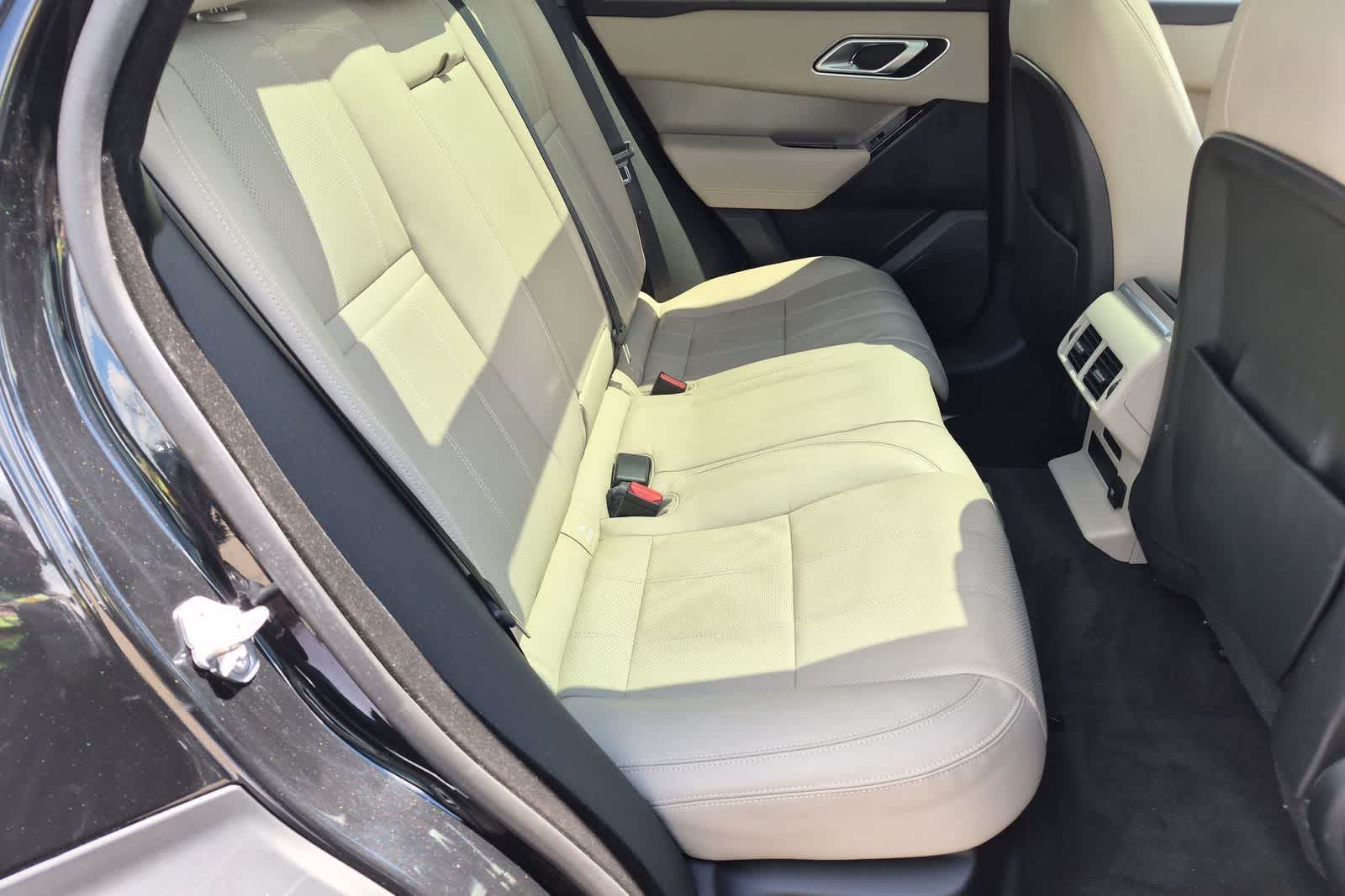Thumbnail: 2021 Land Rover Range Rover Velar - 21