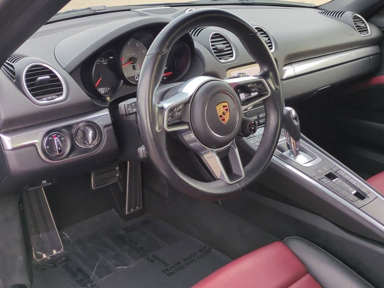 2019 Porsche Boxster S photo 2