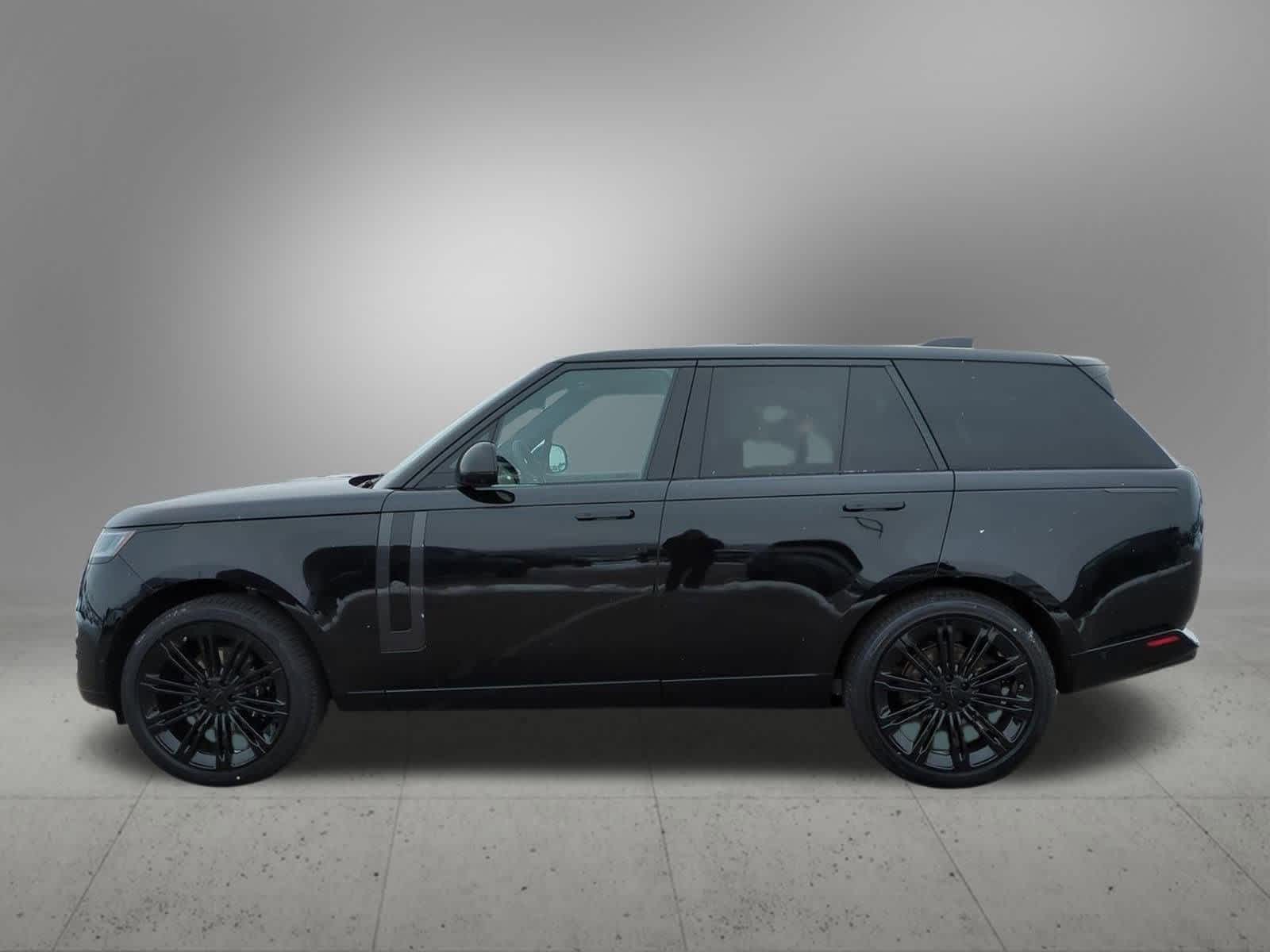 Thumbnail: 2026 Land Rover Range Rover - 3