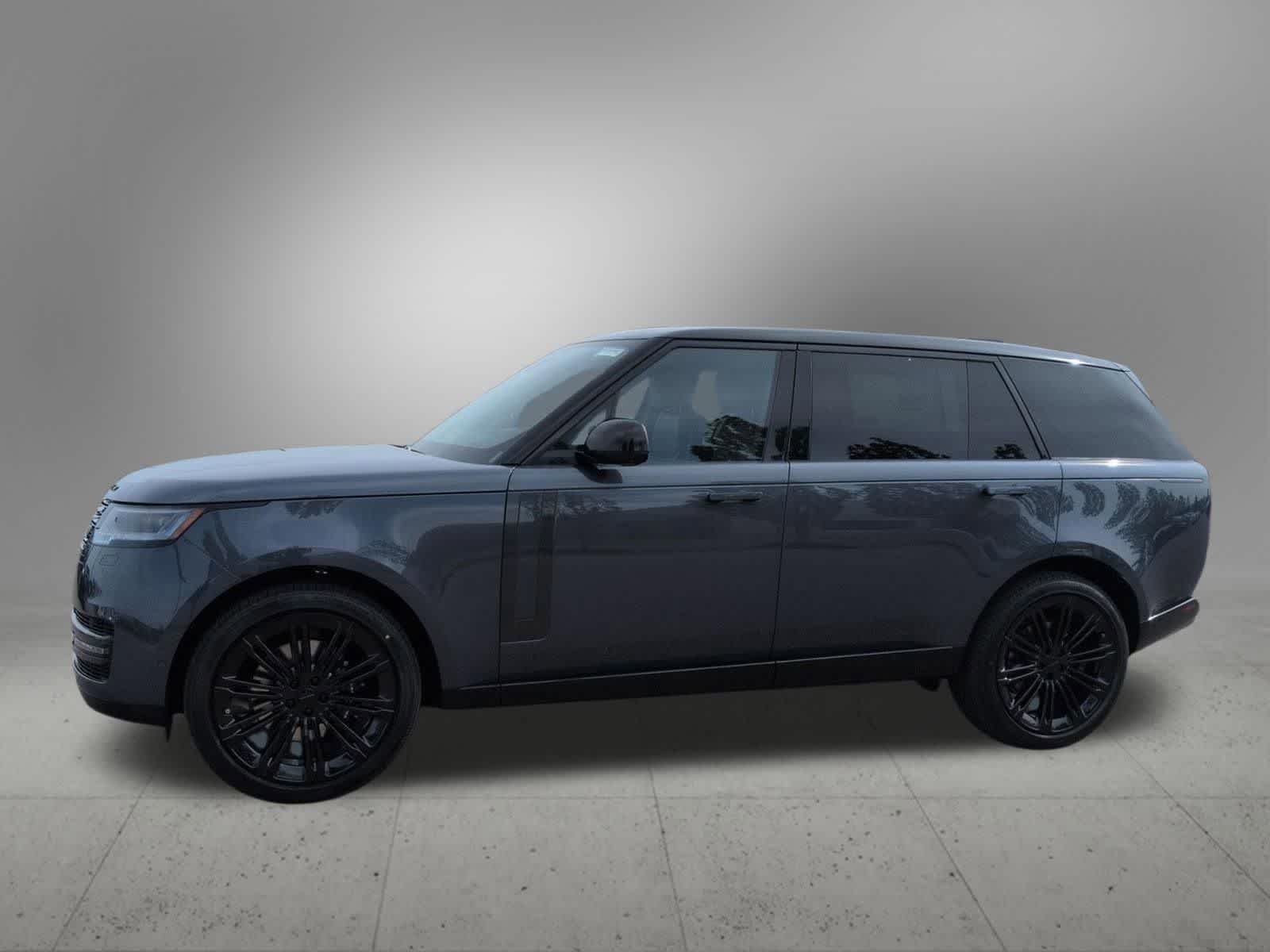 Thumbnail: 2026 Land Rover Range Rover - 3
