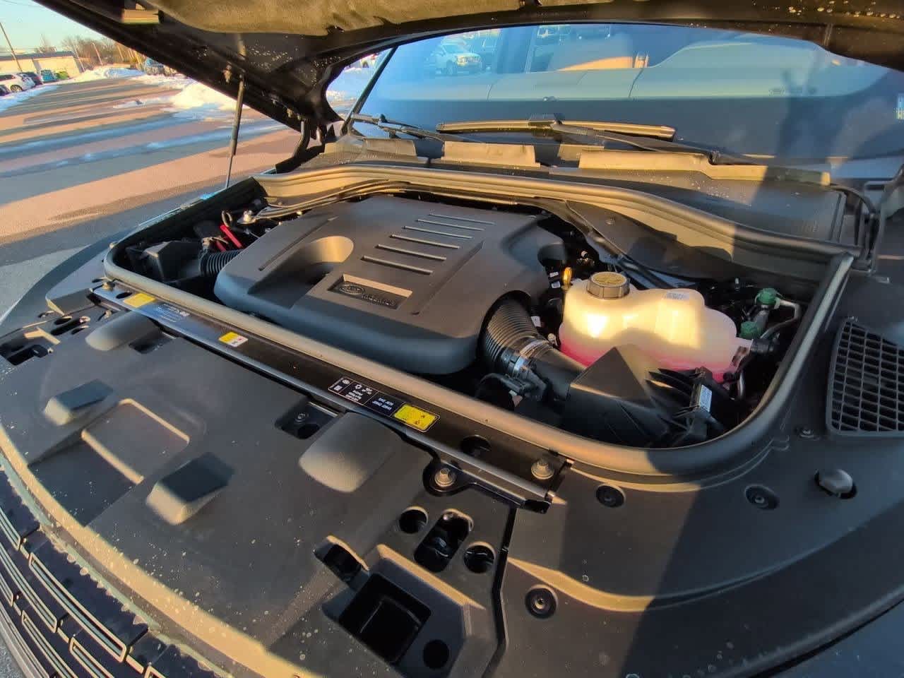 Thumbnail: 2026 Land Rover Range Rover Sport - 14