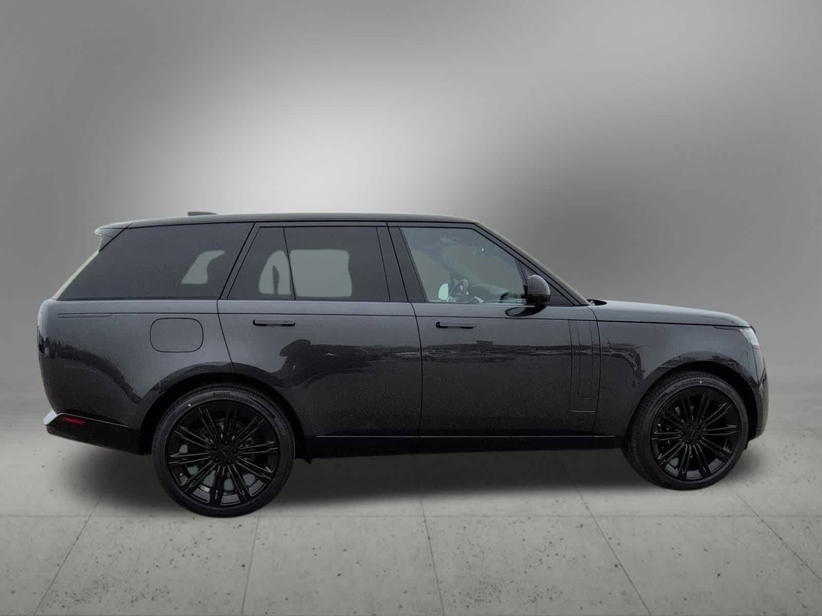 Thumbnail: 2026 Land Rover Range Rover - 7