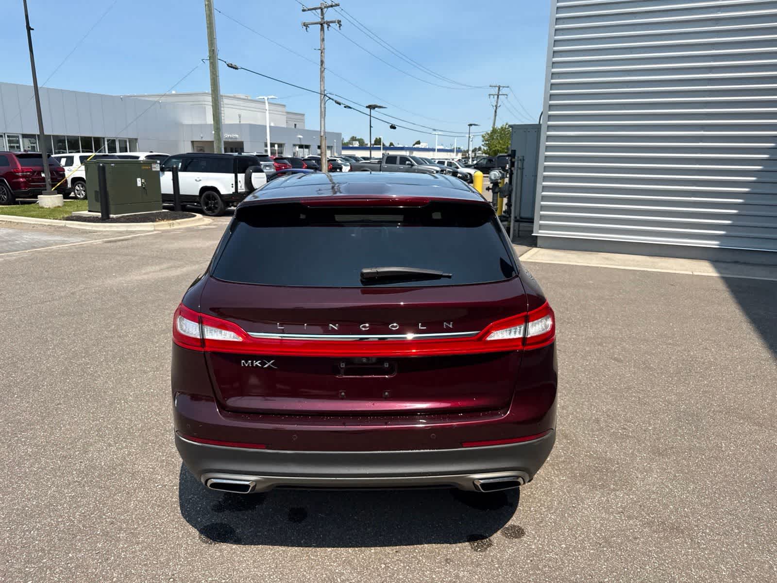 Thumbnail: 2017 Lincoln MKX - 4