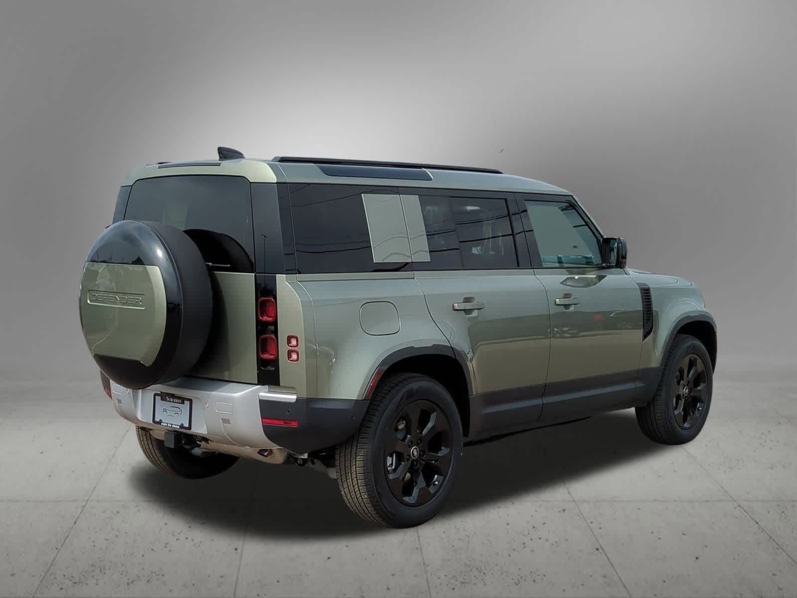 2025 Land Rover Defender 110 6