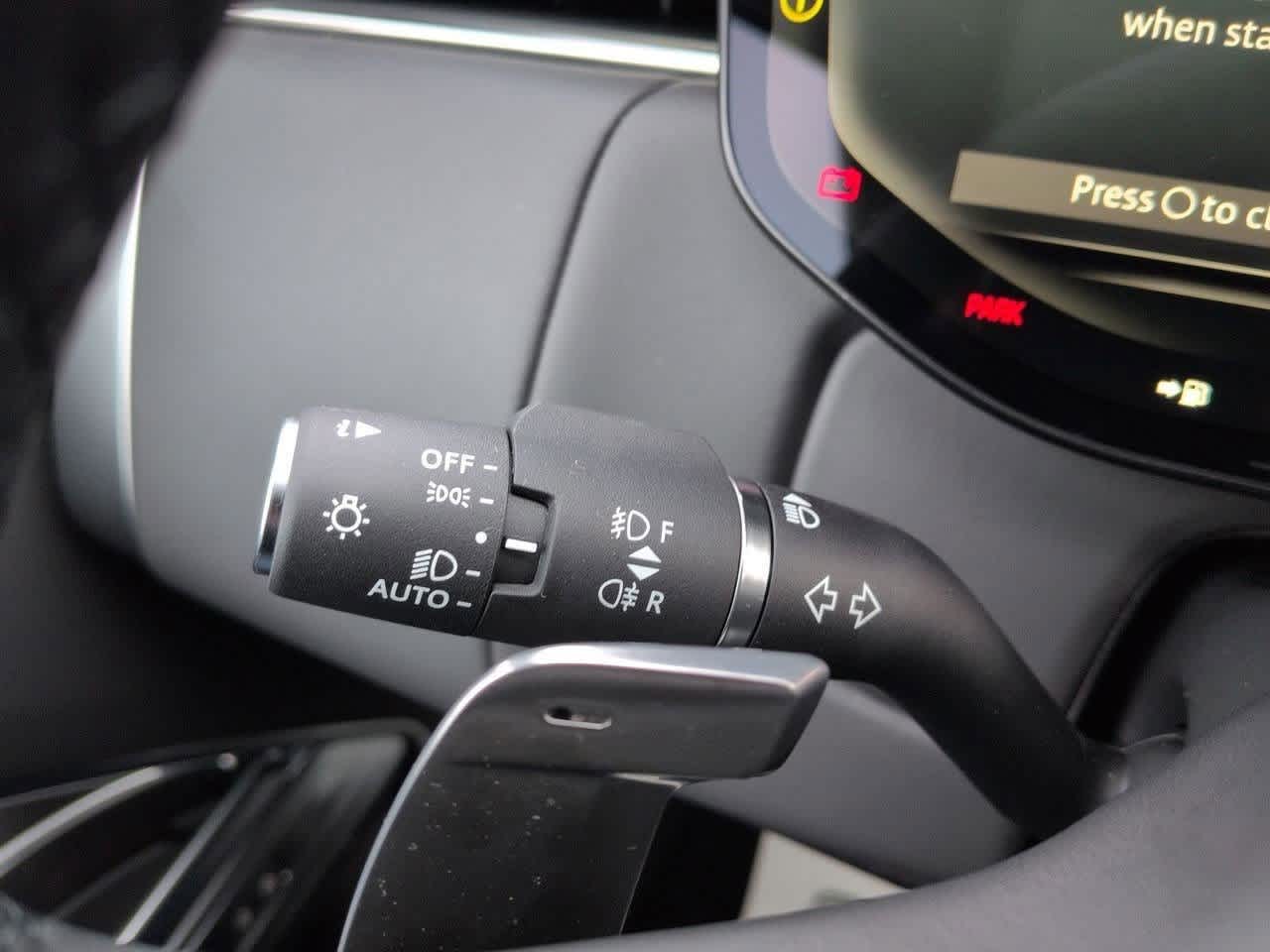 Thumbnail: 2026 Land Rover Range Rover - 28