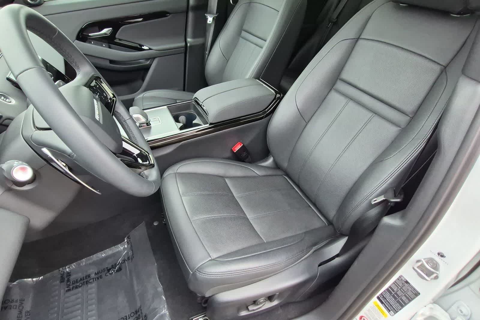 Thumbnail: 2026 Land Rover Range Rover Evoque - 16