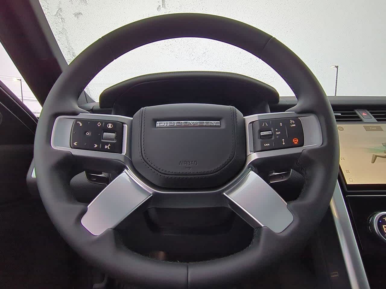 Thumbnail: 2026 Land Rover Discovery - 23