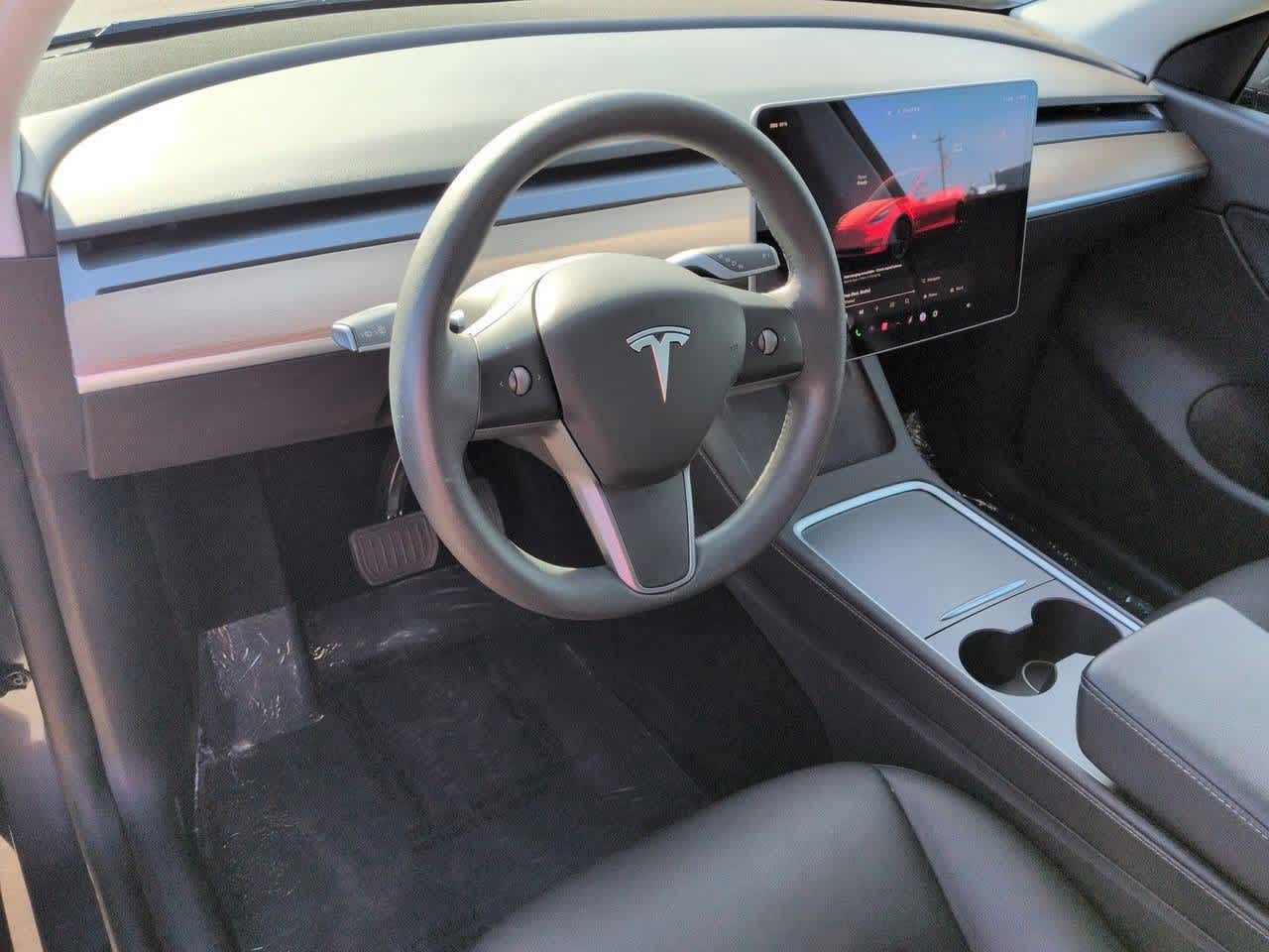 Used 2022 Tesla Model Y Long Range with VIN 7SAYGDEE5NF368552 for sale in Troy, MI