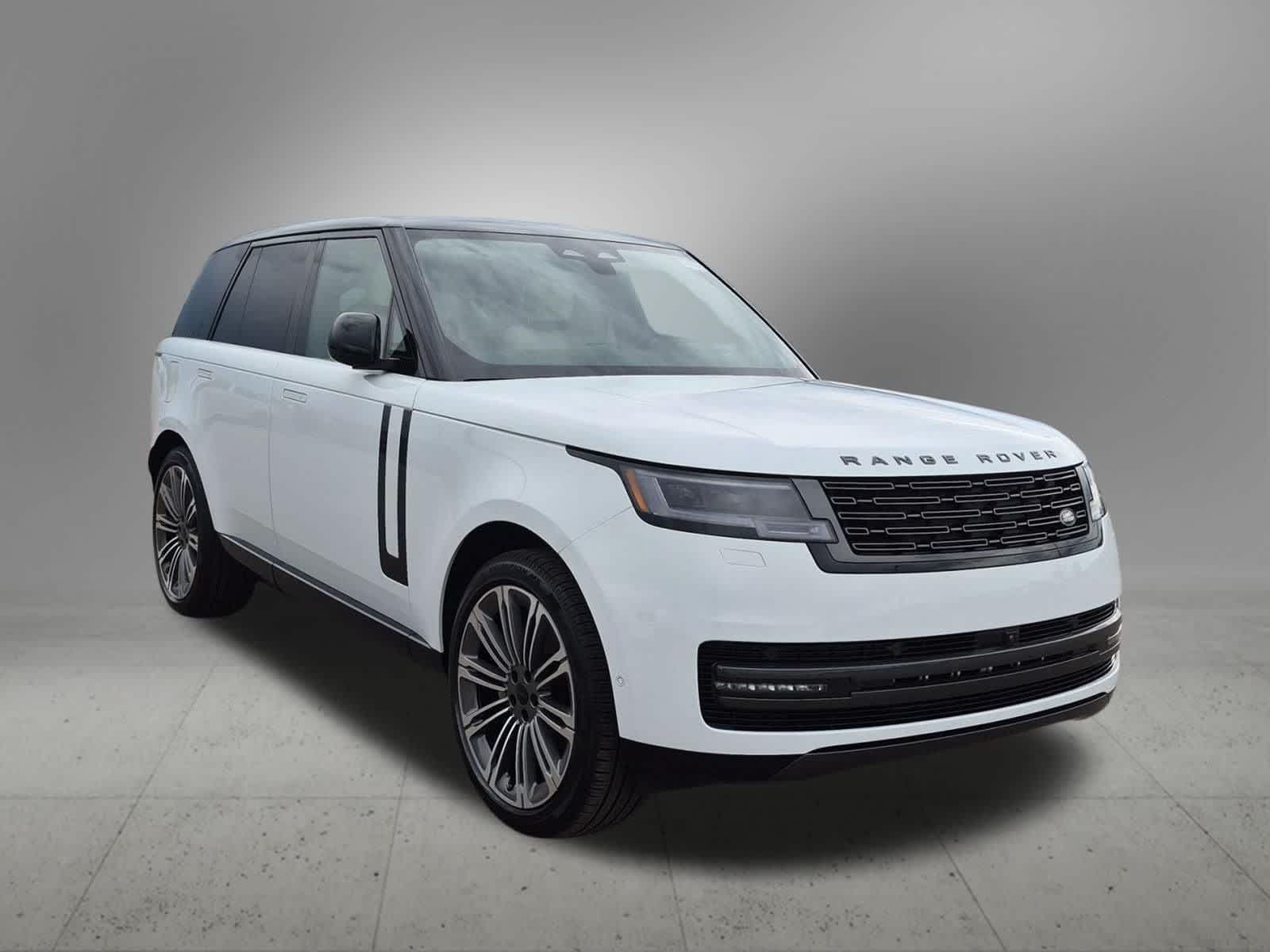 Thumbnail: 2026 Land Rover Range Rover - 8