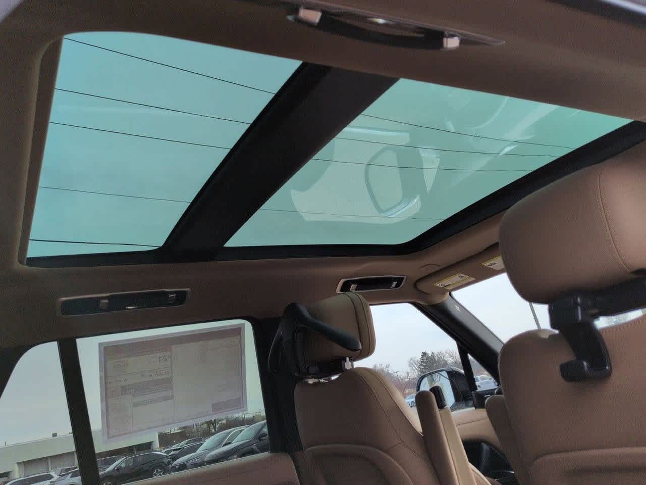 Thumbnail: 2026 Land Rover Range Rover - 22