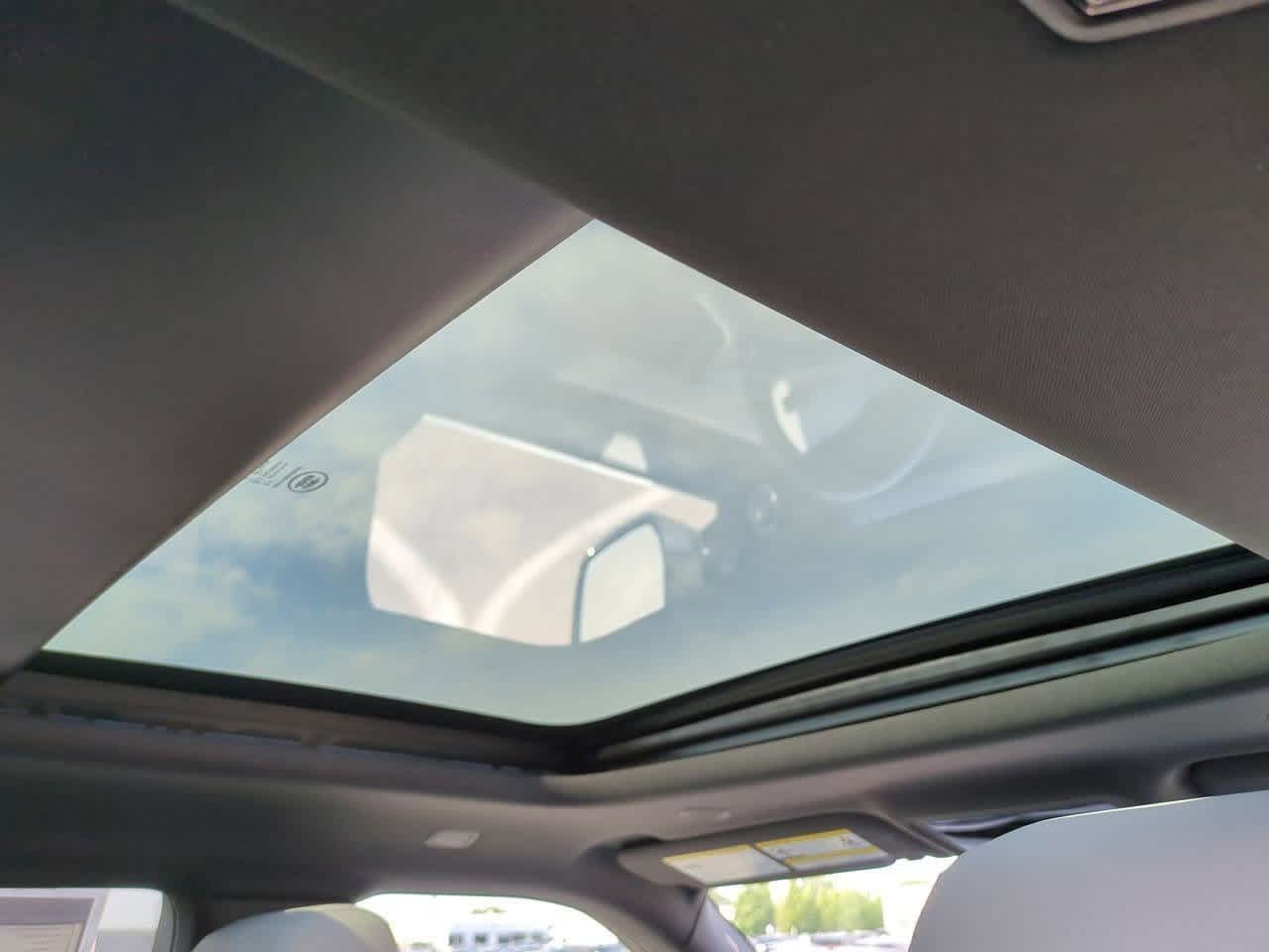 Thumbnail: 2025 Land Rover Range Rover Evoque - 20