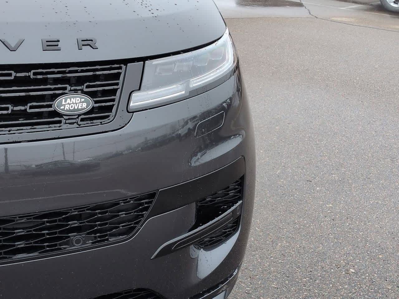 Thumbnail: 2026 Land Rover Range Rover Sport - 10
