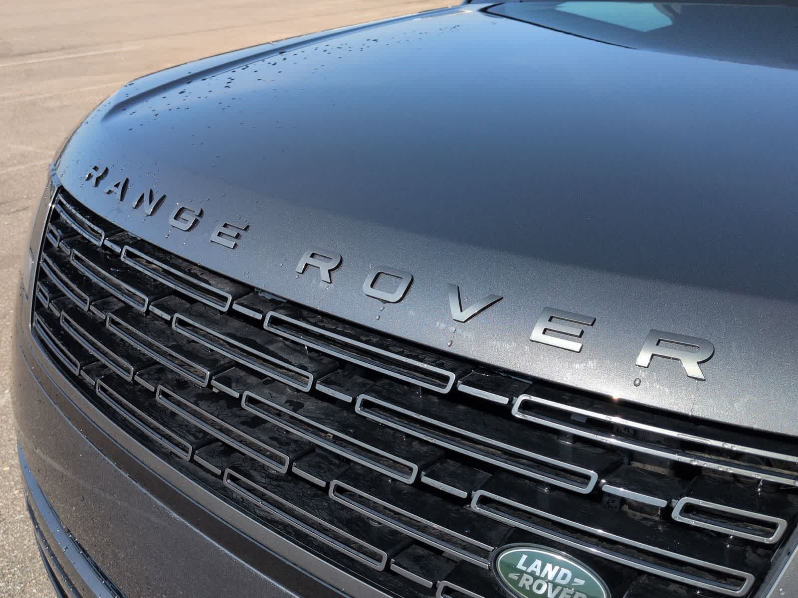 Thumbnail: 2026 Land Rover Range Rover - 12