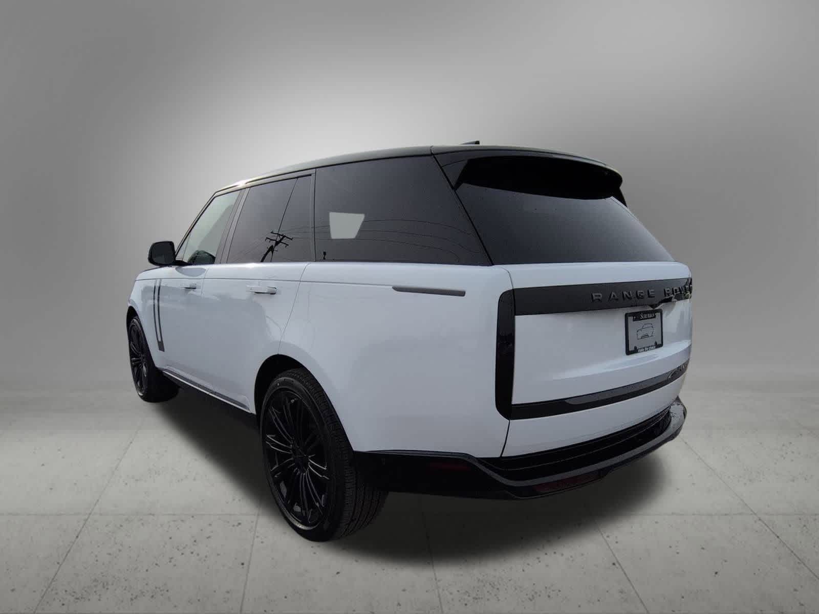 Thumbnail: 2026 Land Rover Range Rover - 4