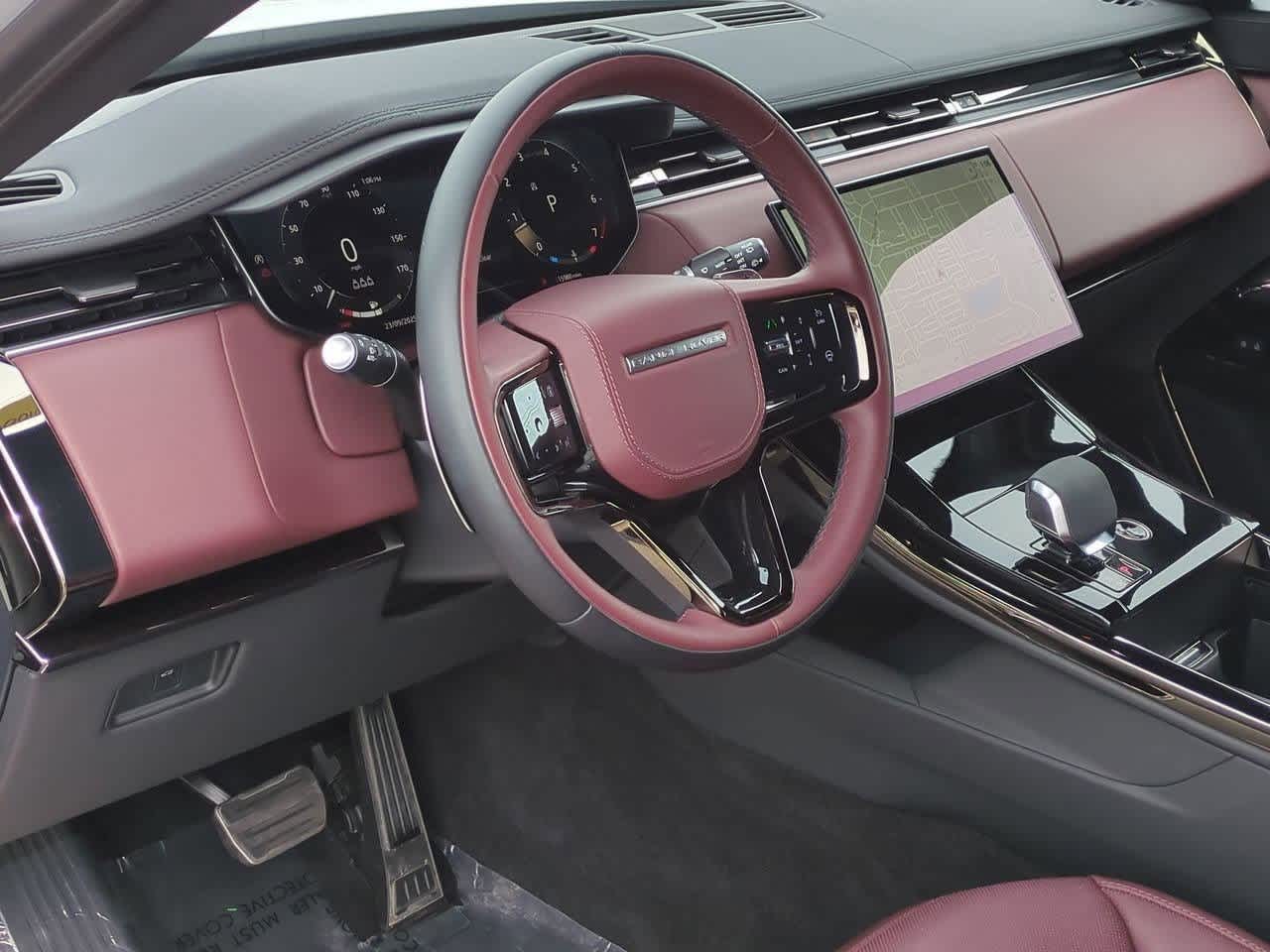 2024 Land Rover Range Rover Sport SE photo 2