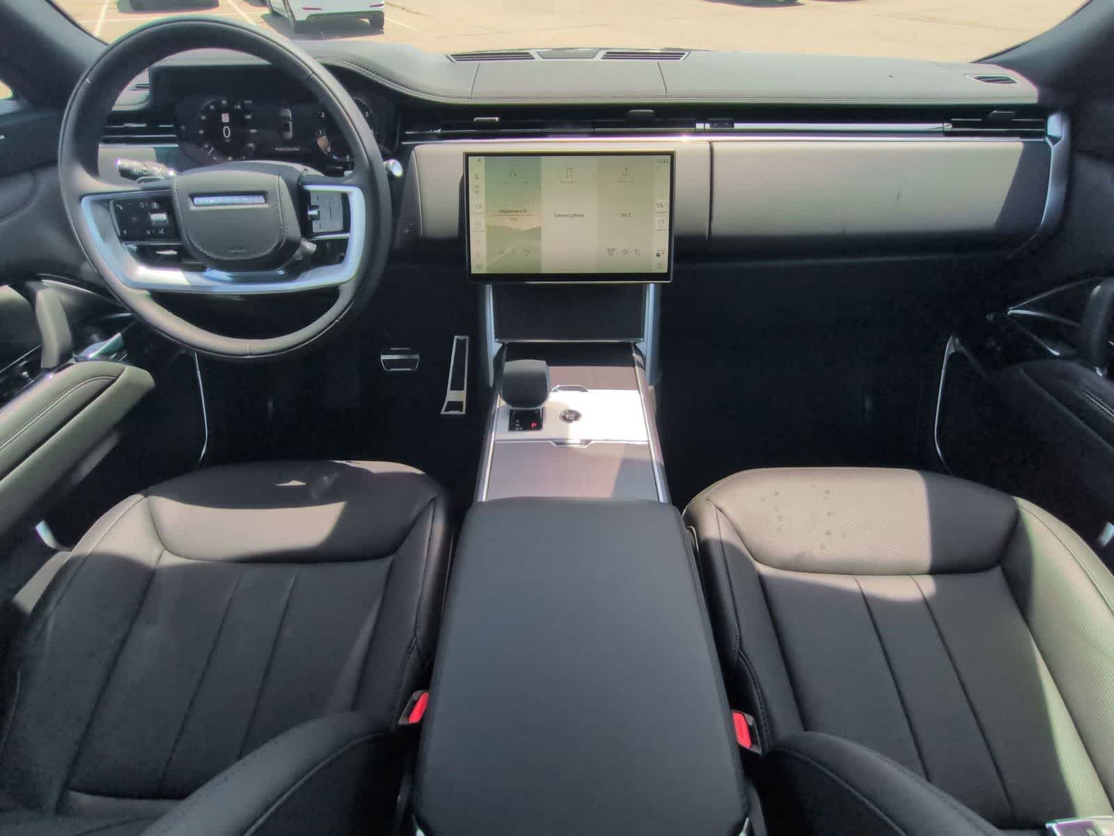 Thumbnail: 2026 Land Rover Range Rover - 15