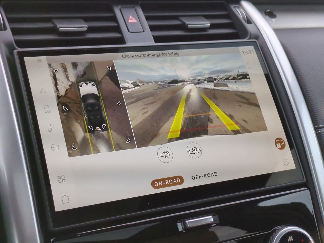 Thumbnail: 2026 Land Rover Discovery - 31