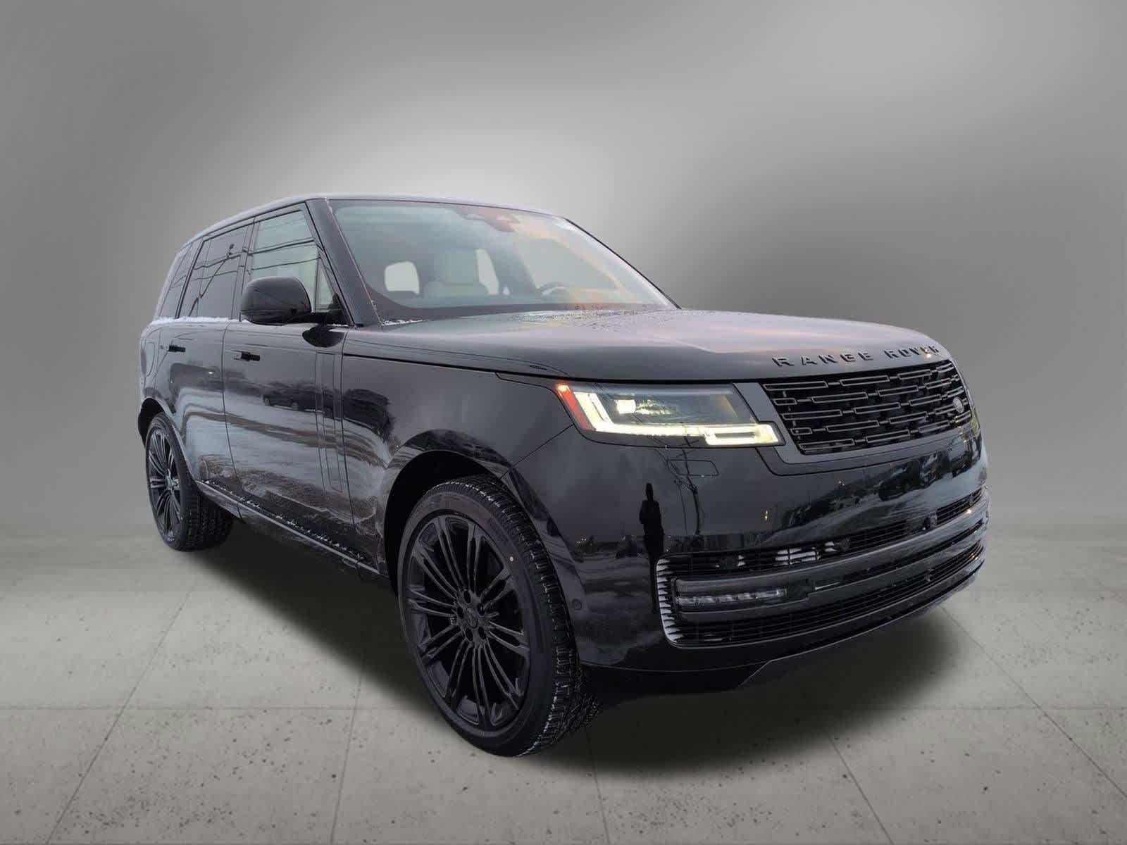 Thumbnail: 2026 Land Rover Range Rover - 8